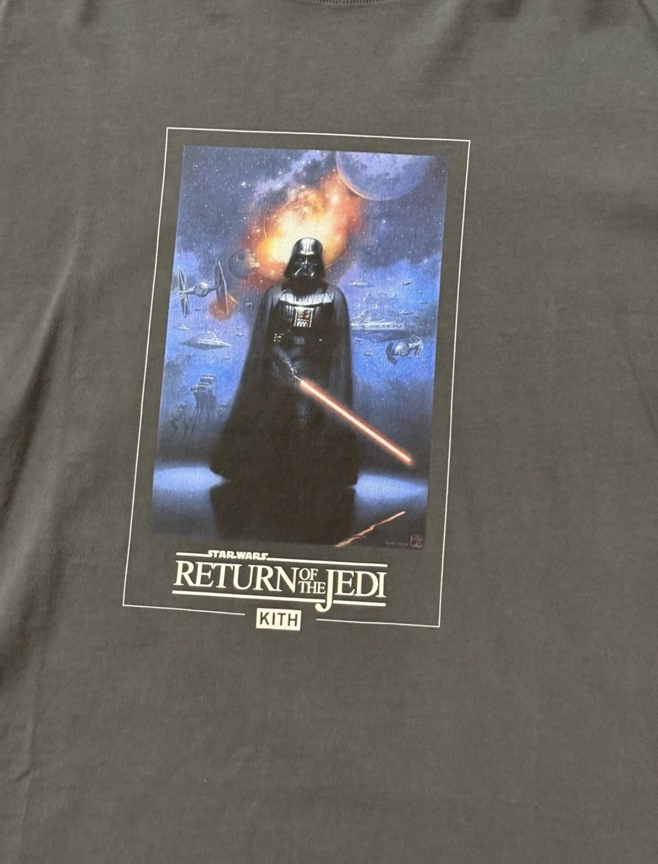 Kith × Star Wars KITH Star Wars Sith Lord Vintage Tee Nocturnal T-Shirt Sz L Size US L / EU 52-54 / 3 - 2 Thumbnail