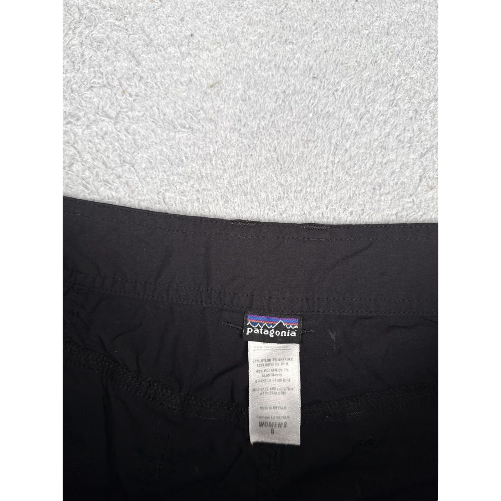 Patagonia Patagonia Cargo Shorts Womens 8 Black Nylon Microfiber Hiking Outdoor Casual Size 30" / US 8 / IT 44 - 7 Thumbnail