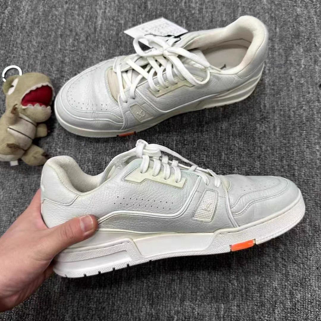 Louis Vuitton lv men's white orange trainer 41.5 95 New Size US 8.5 / EU 41-42 - 3 Thumbnail