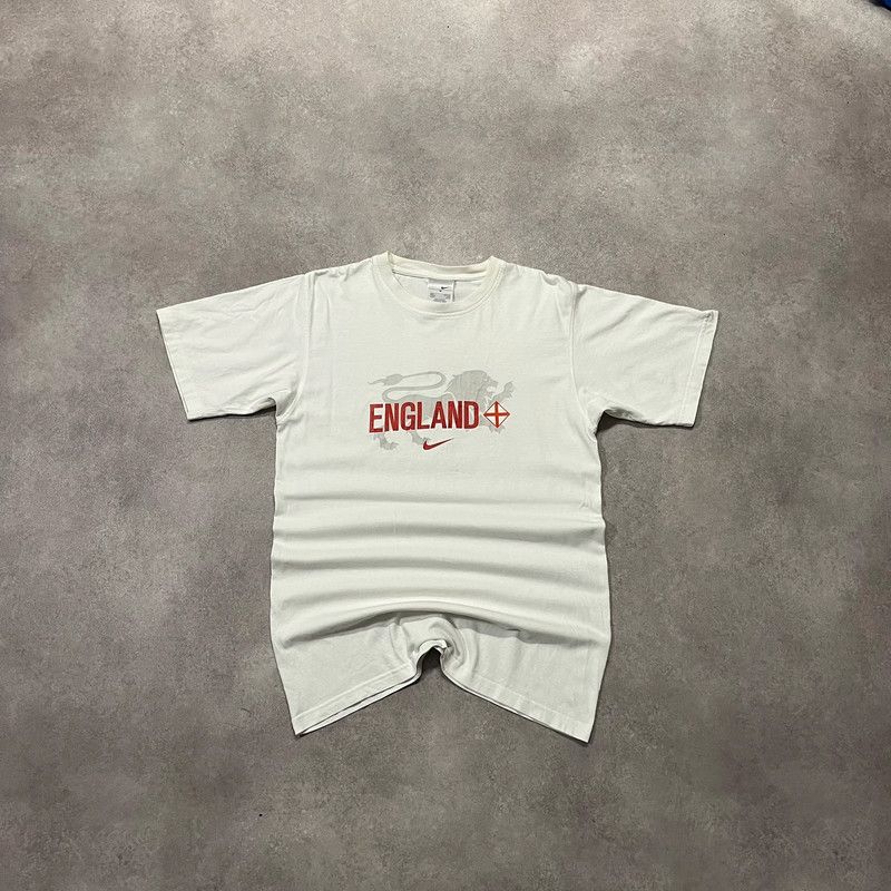 Nike Vintage Nike England Center Swoosh T-Shirt Retro Y2K 00s Size US M / EU 48-50 / 2 - 1 Thumbnail