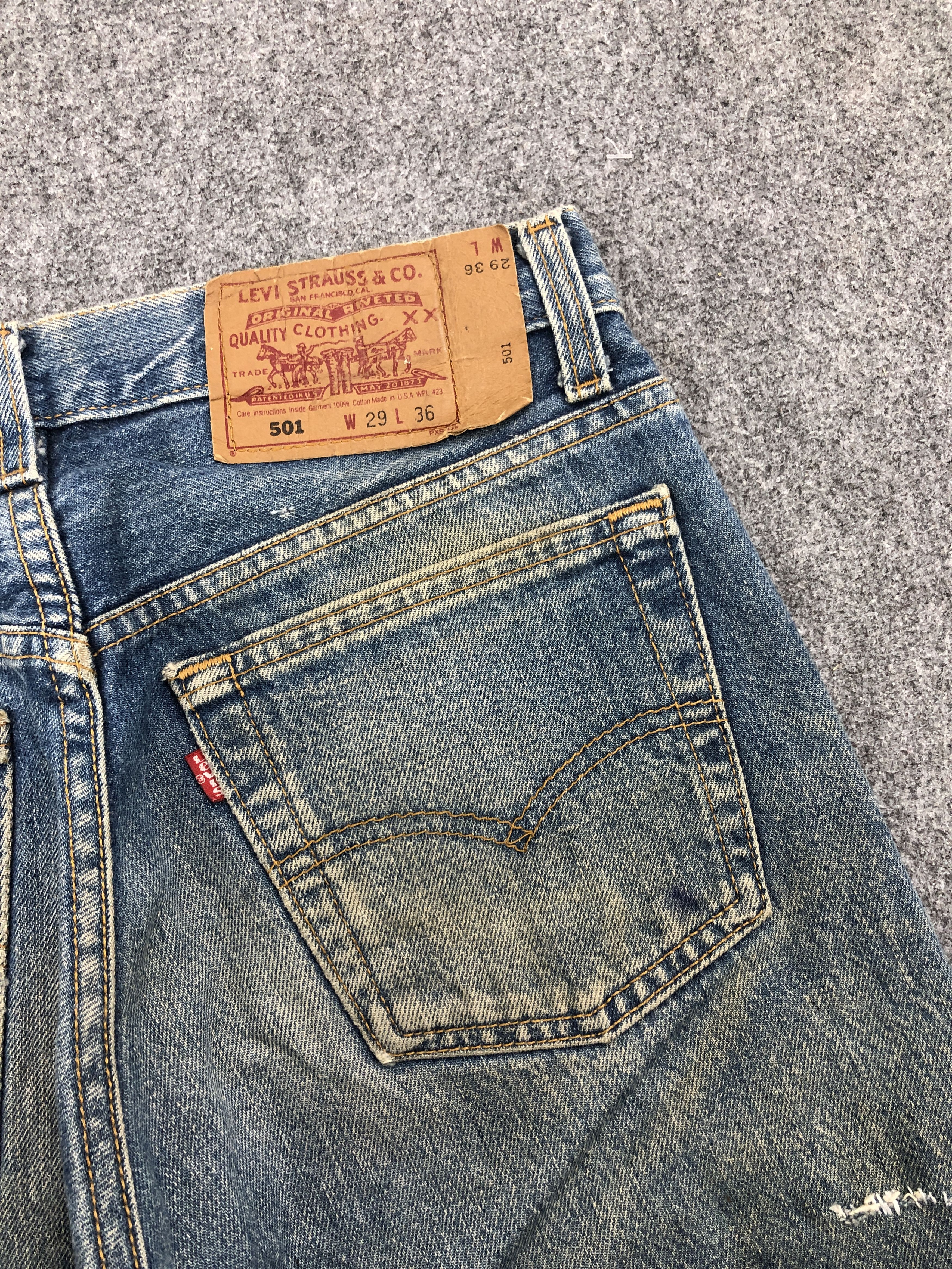 Levi's × Vintage Rusty Faded Blue Vintage 90s Levis 501 Jeans Size US 28 / EU 44 - 16 Thumbnail