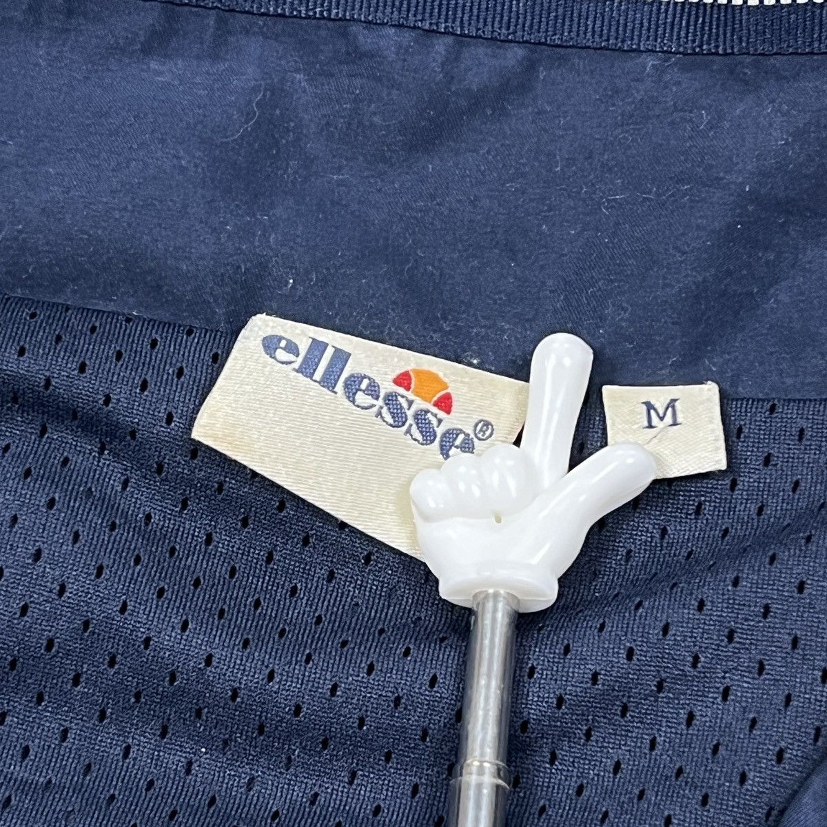 Ellesse Vintage Ellesse Navy Blue Windbreaker Track Jacket Size M Size US M / EU 48-50 / 2 - 4 Thumbnail