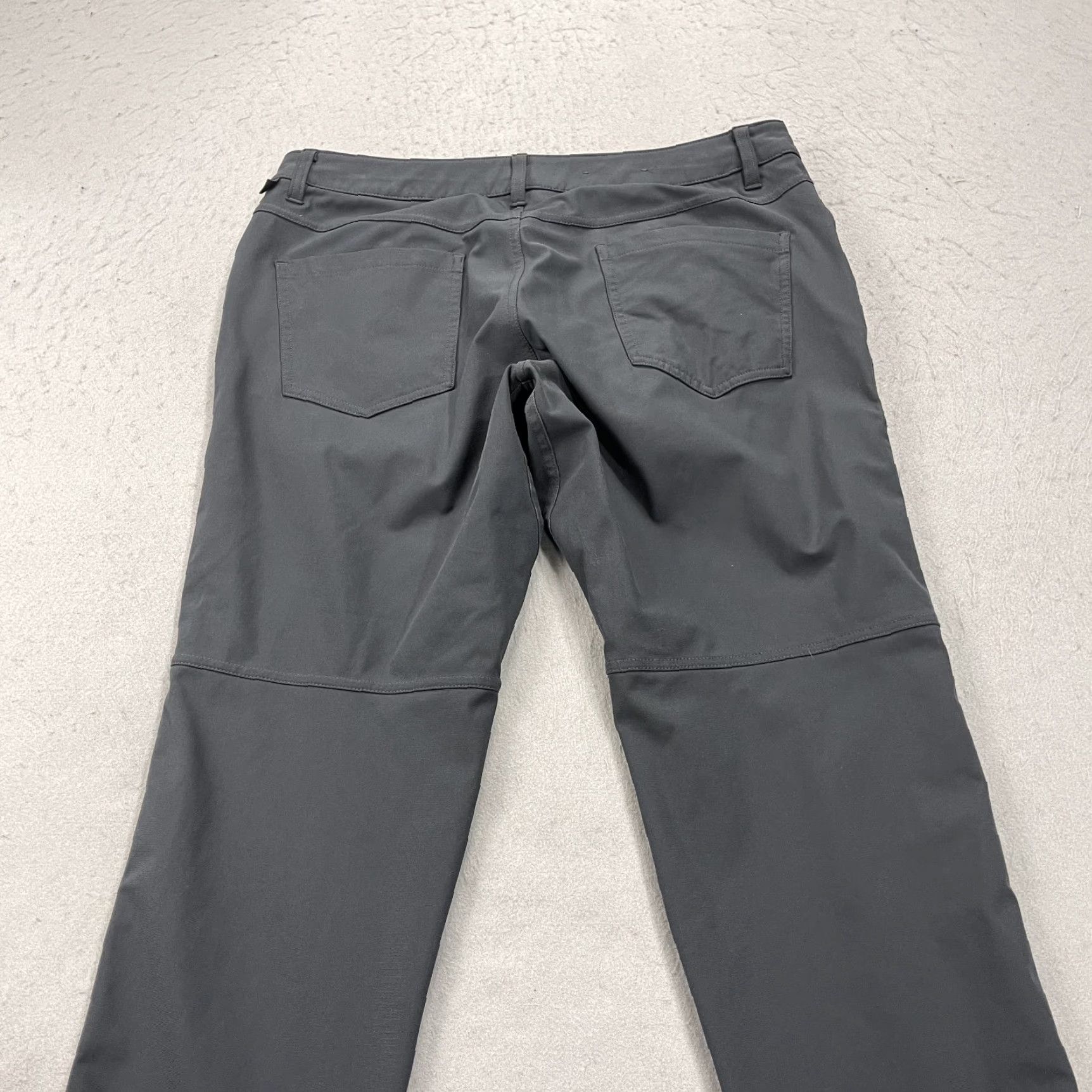 Lululemon Lululemon Pants Mens 34x28 Gray Warpstreme Classic Chino Button 5-Pocket Logo/Preppy Size US 34 / EU 50 - 6 Thumbnail