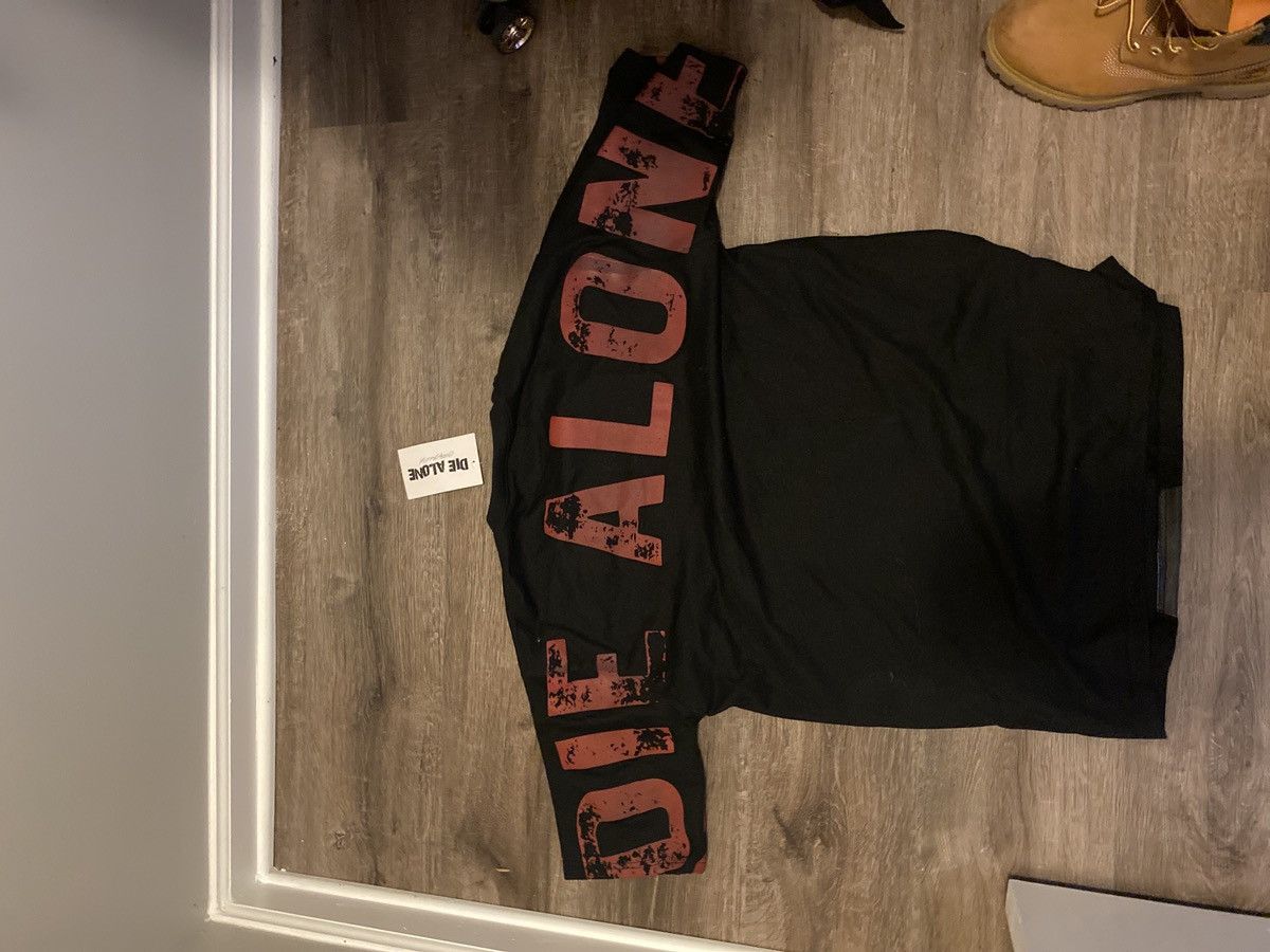 Other Die alone nothing matter Size US S / EU 44-46 / 1 - 3 Thumbnail