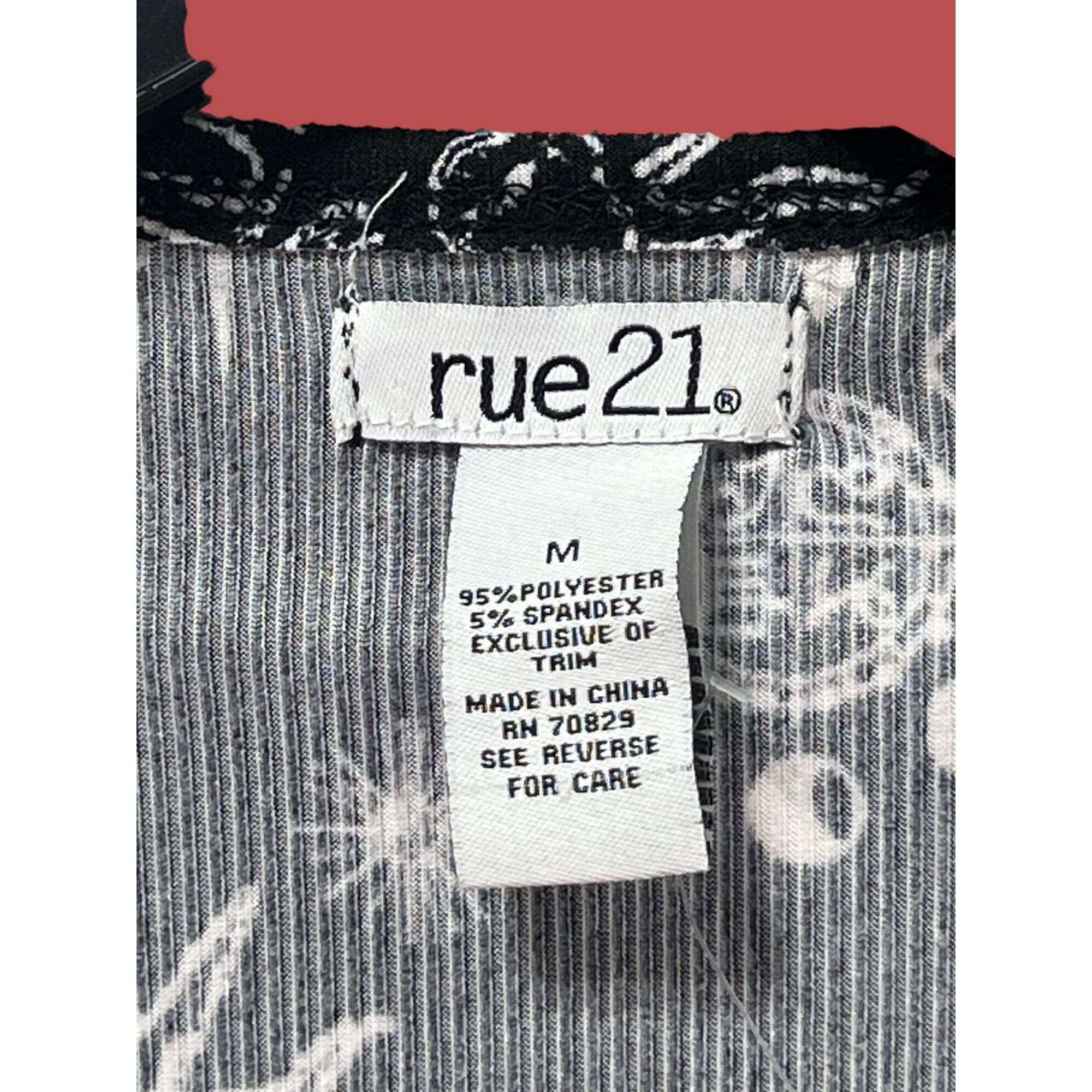 rue21 Rue 21 - Women's Long Sleeve Pullover Blouse - Black - Mediu Size M / US 6-8 / IT 42-44 - 9 Thumbnail