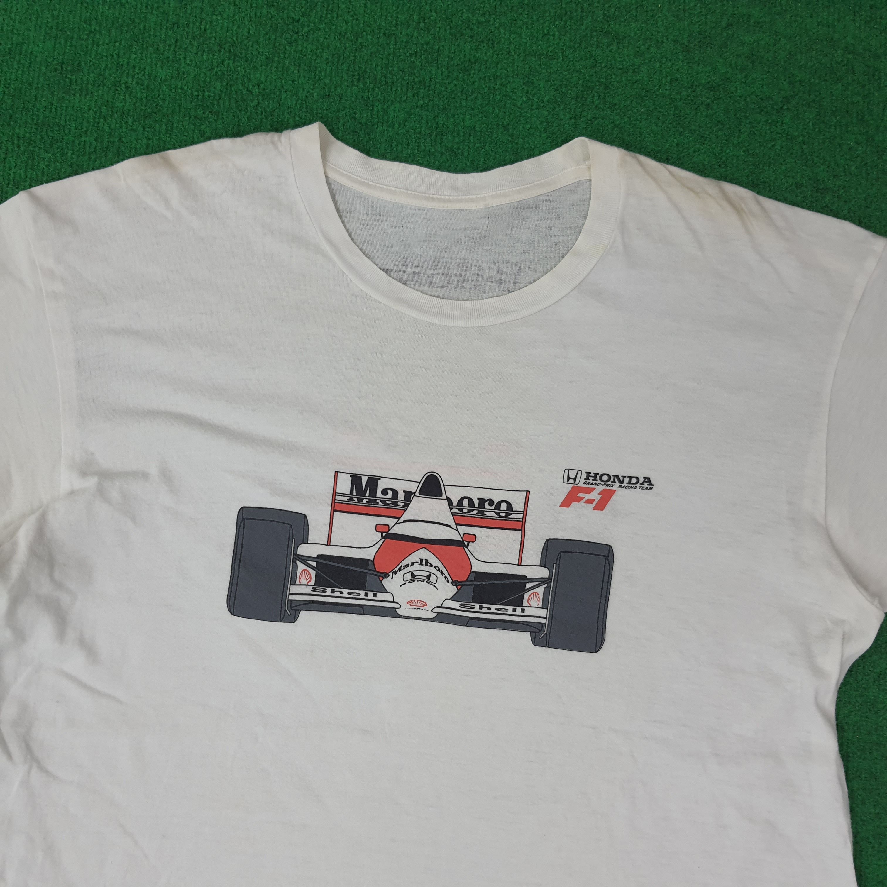 Honda Vinatge Honda x Marlboro Formula 1 90s F-1 Tshirt C259N59 Size US L / EU 52-54 / 3 - 2 Thumbnail