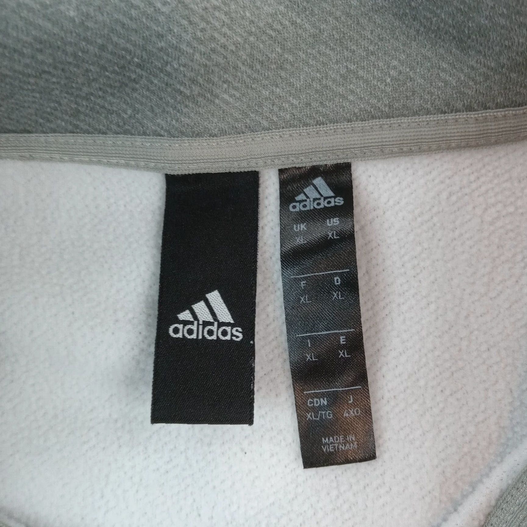 Adidas VINTAGE Adidas Sweatshirt Men's XL Gray 1/4 Zip Pullover Lightweight Mock Neck Casual Logo Outdoor Football Golf Gym Tennis Running Men Size US XL / EU 56 / 4 - 5 Thumbnail