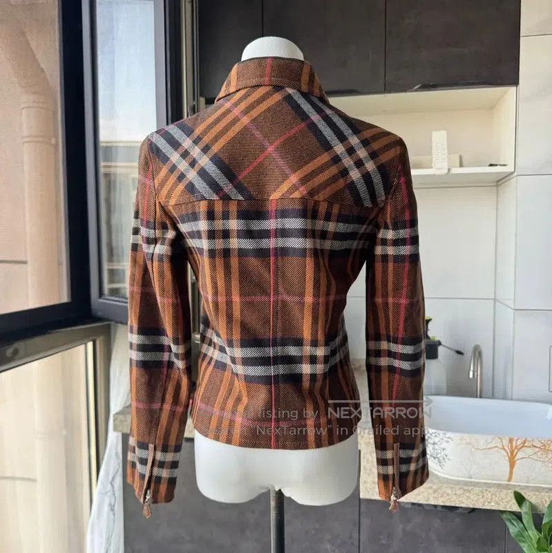 Burberry Burberry Color-Block Midi Length Coat for Women. Size M / US 6-8 / IT 42-44 - 6 Thumbnail