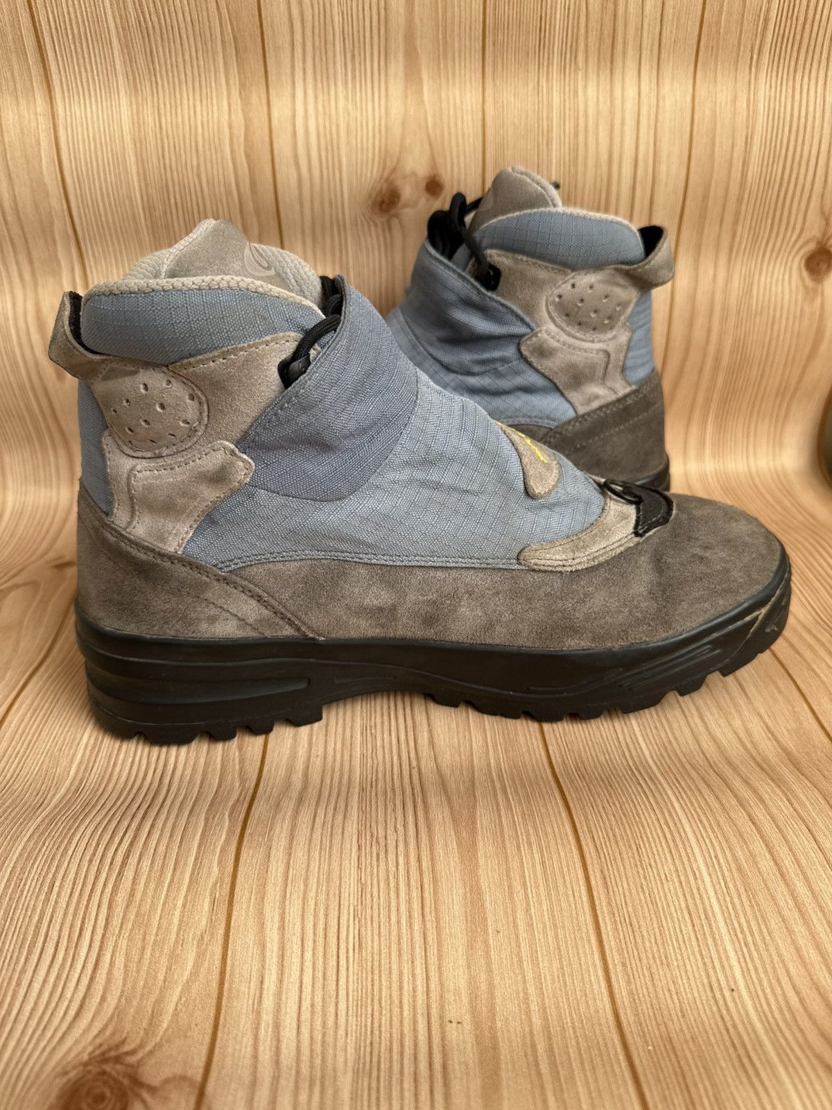 Salomon Adventure 7 hiking boots Size US 8 / EU 41 - 18 Thumbnail