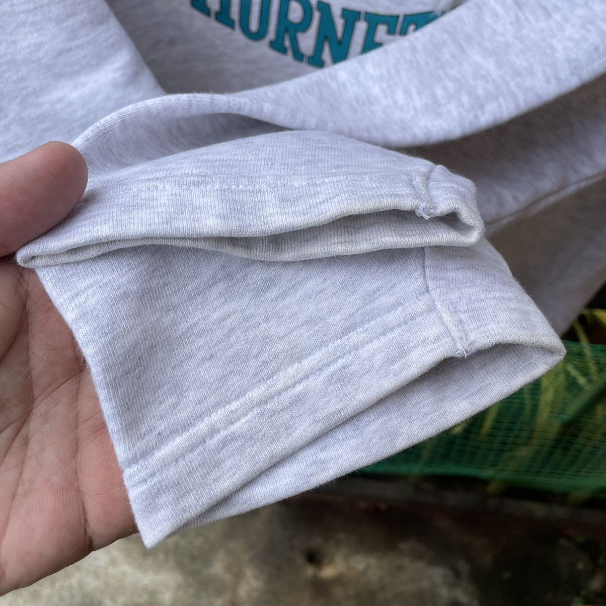 NBA 🔥Vintage 90s NBA Charlotte Hornet Big Logo Sweater Hoodie Size US S / EU 44-46 / 1 - 9 Thumbnail