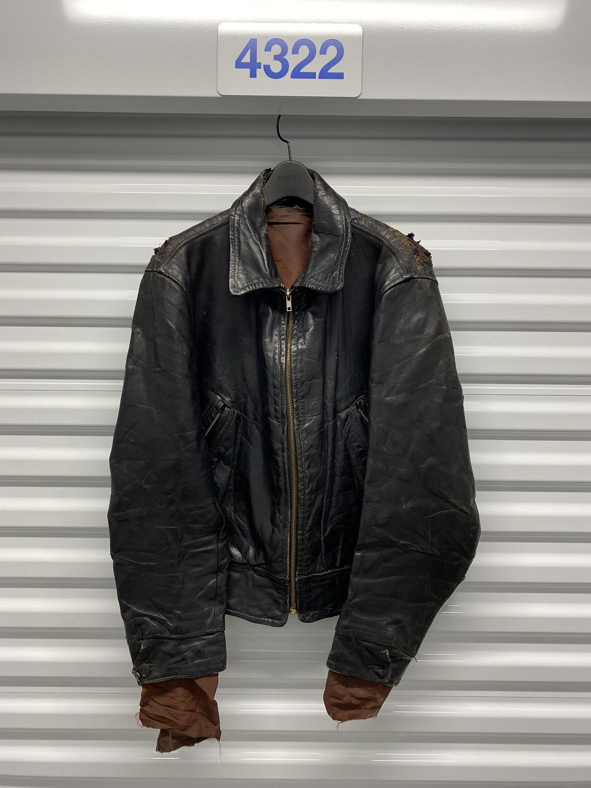 Vintage Enfants Riche Déprimés Style THRASHED 60s leather jacket Size US M / EU 48-50 / 2 - 4 Thumbnail