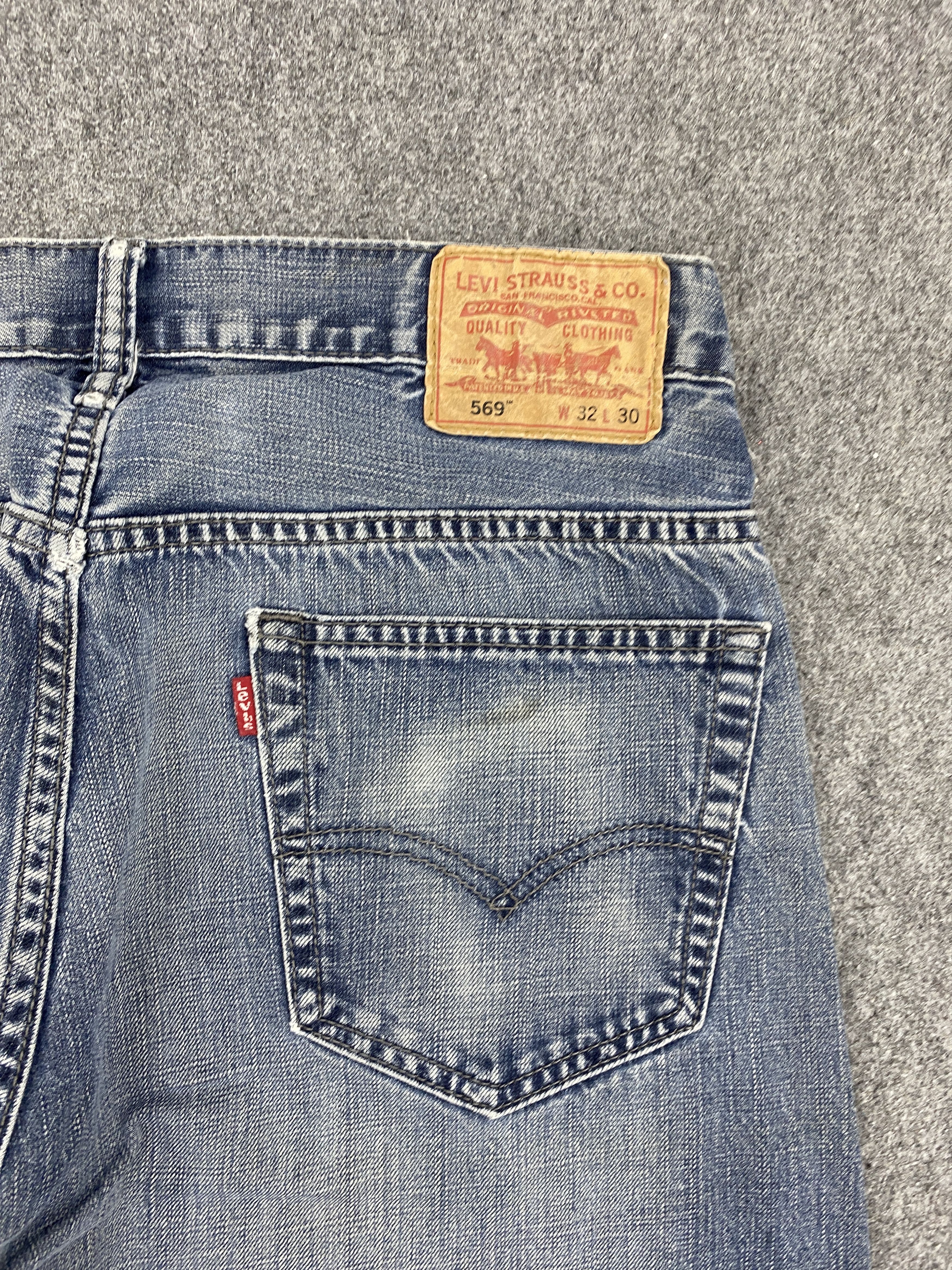 Levi's × Vintage Faded Blue Vintage Levis 569 Jeans Size US 32 / EU 48 - 12 Thumbnail