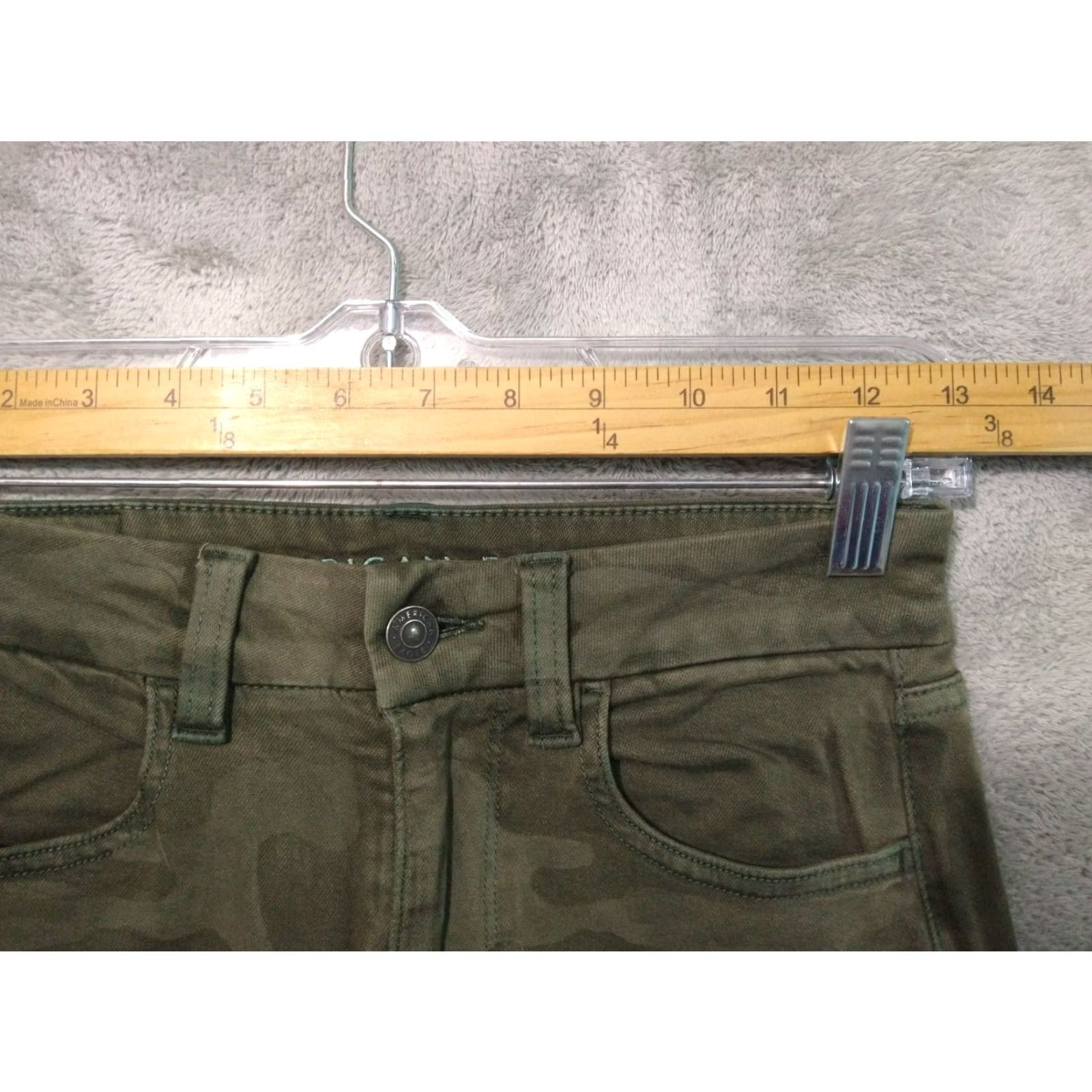 American Eagle Outfitters American Eagle Jeans Women 4 Camo Jegging Next Level Stretch Curvy Super Hi Rise Size 27" / US 4 / IT 40 - 3 Thumbnail