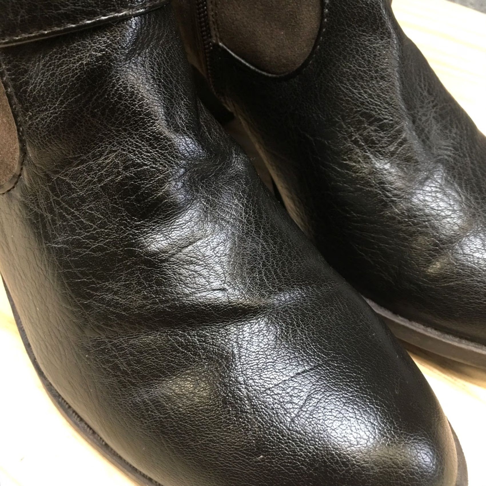 Croft & Barrow Croft & Barrow Boots Women 9.5 Black Knee High Buckle Strap Zip Block Heel Riding Boot Vintage: No Size US 10 / IT 40 - 6 Thumbnail