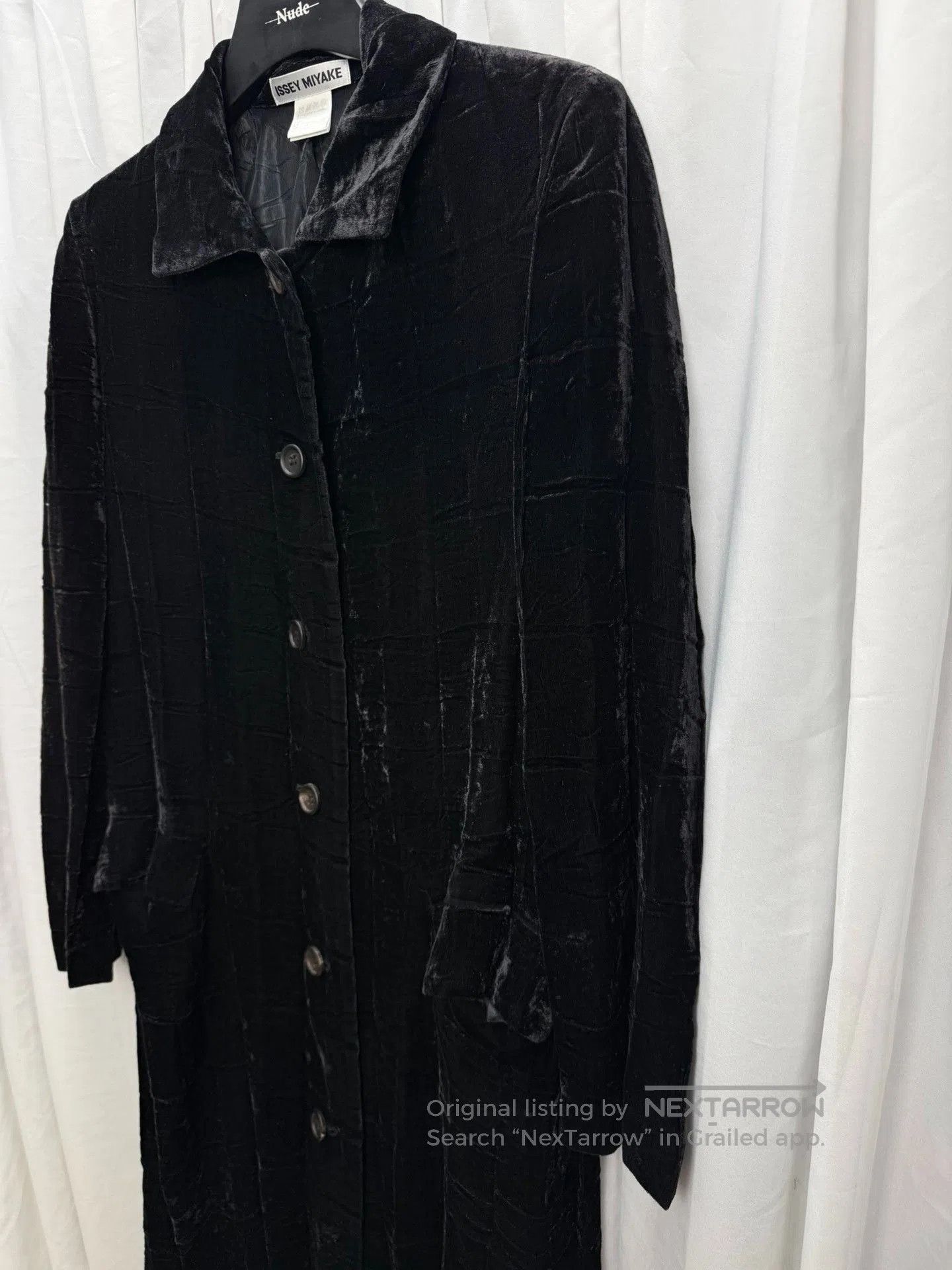 Issey Miyake ISSEY MIYAKE Pleated Velvet Coat. Size US L / EU 52-54 / 3 - 5 Thumbnail
