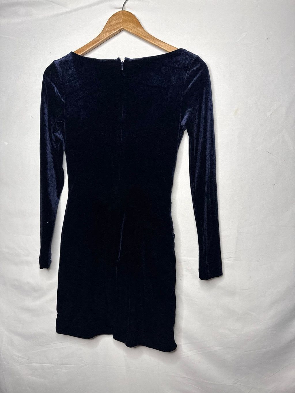 Bardo Bardot blue velvet texture sexy ruched cocktail mini dress S Size S / US 4 / IT 40 - 6 Thumbnail