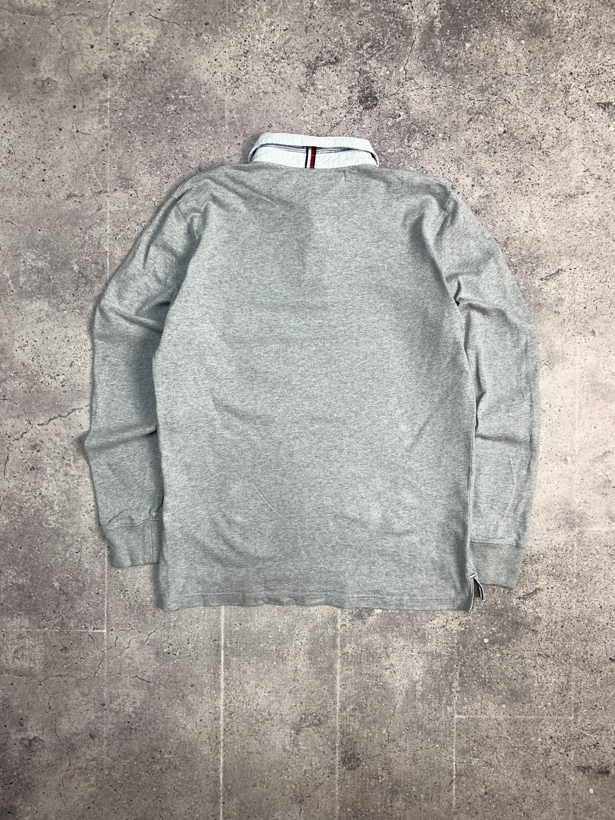 Japanese Brand Vintage Tommy Hilfiger regby long sleeve faded sk8 Y2K Size US L / EU 52-54 / 3 - 12 Thumbnail