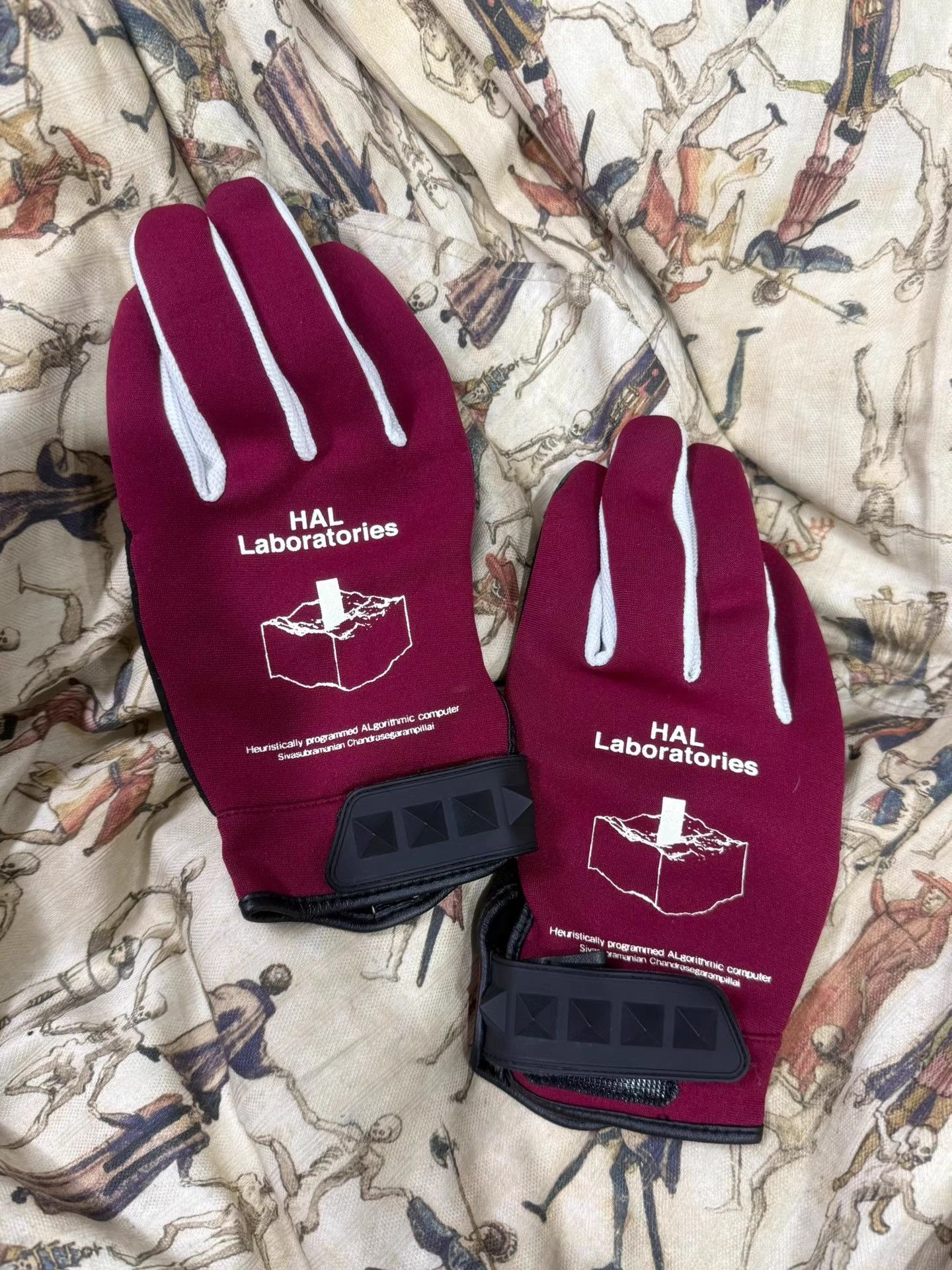 Undercover UNDERCOVER Studded Patch Gloves K20 Size ONE SIZE - 1 Thumbnail