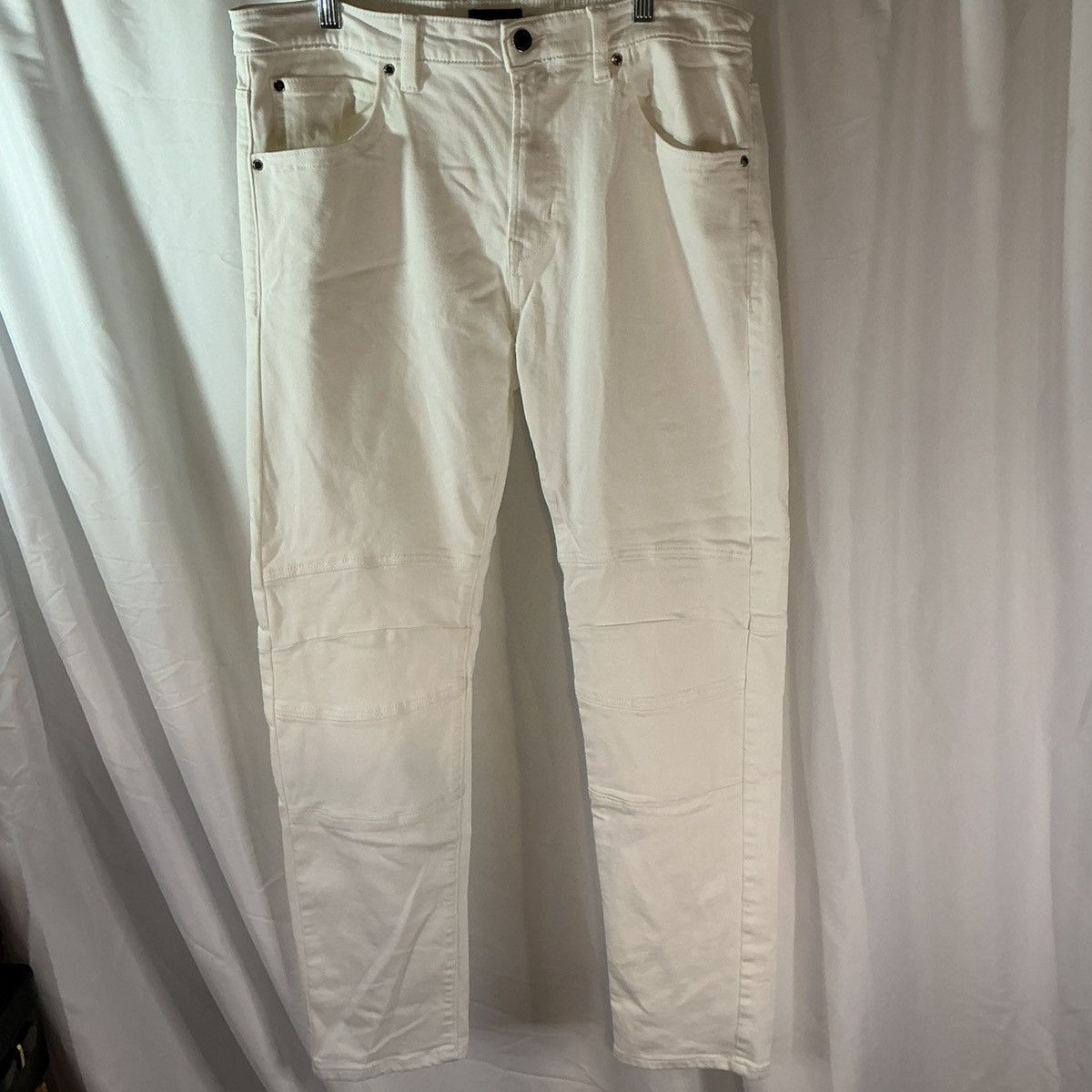 Karl Lagerfeld Karl Lagerfeld Paris Jeans Mens 36 White Slim Straight Size US 36 / EU 52 - 1 Thumbnail