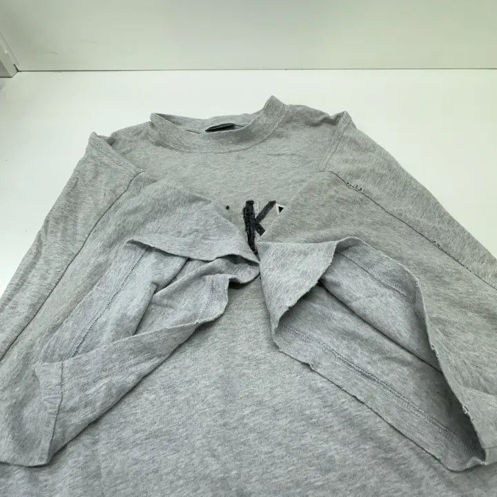 Balenciaga Balenciaga Balenciaga Be Kind Logo Short Sleeve TShirt -25 Size US L / EU 52-54 / 3 - 8 Thumbnail