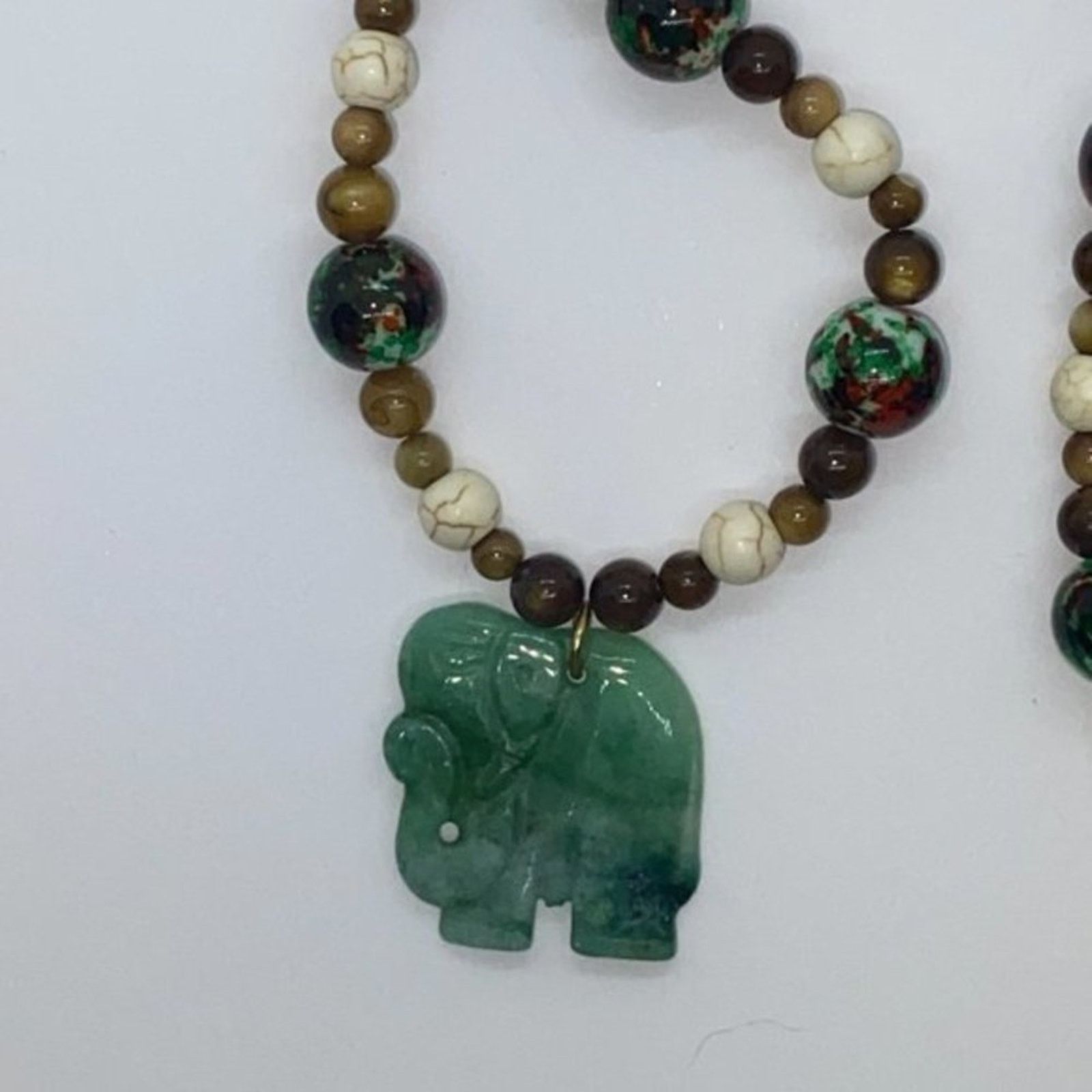Handmade Handmade Beaded Brown & Green Elephant Necklace Size ONE SIZE - 3 Thumbnail