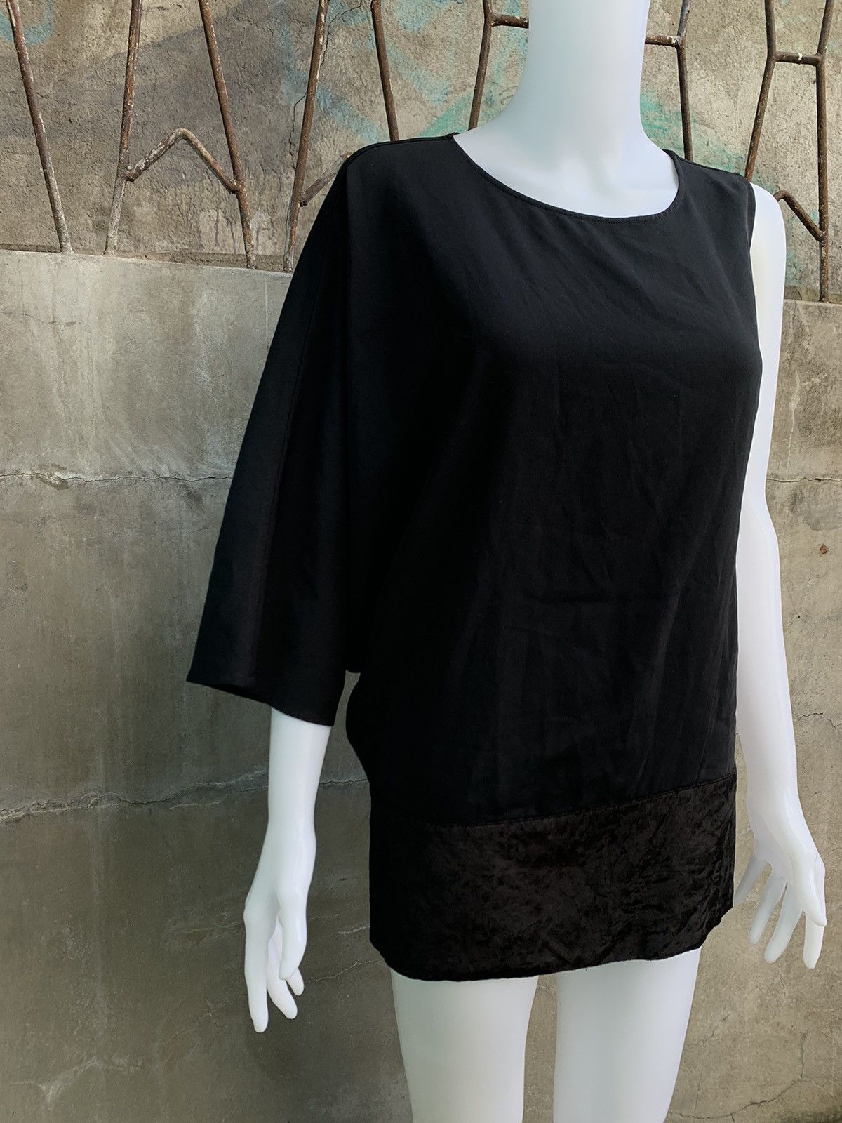 Maison Margiela FW14 MM6 Asymmetric Single Sleeve Top Size XS / US 0-2 / IT 36-38 - 2 Thumbnail