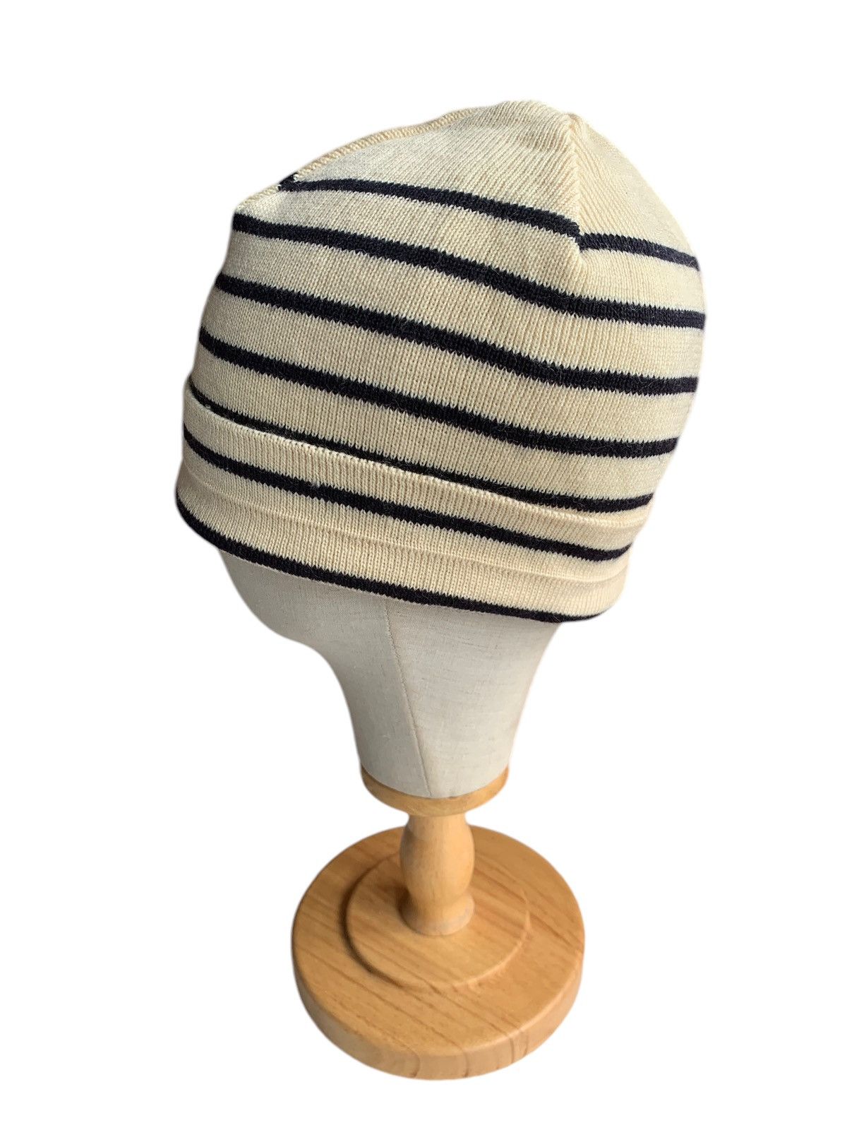 Vintage Knitted Made In France Winter session Rare Beanie Hats Size ONE SIZE - 2 Thumbnail