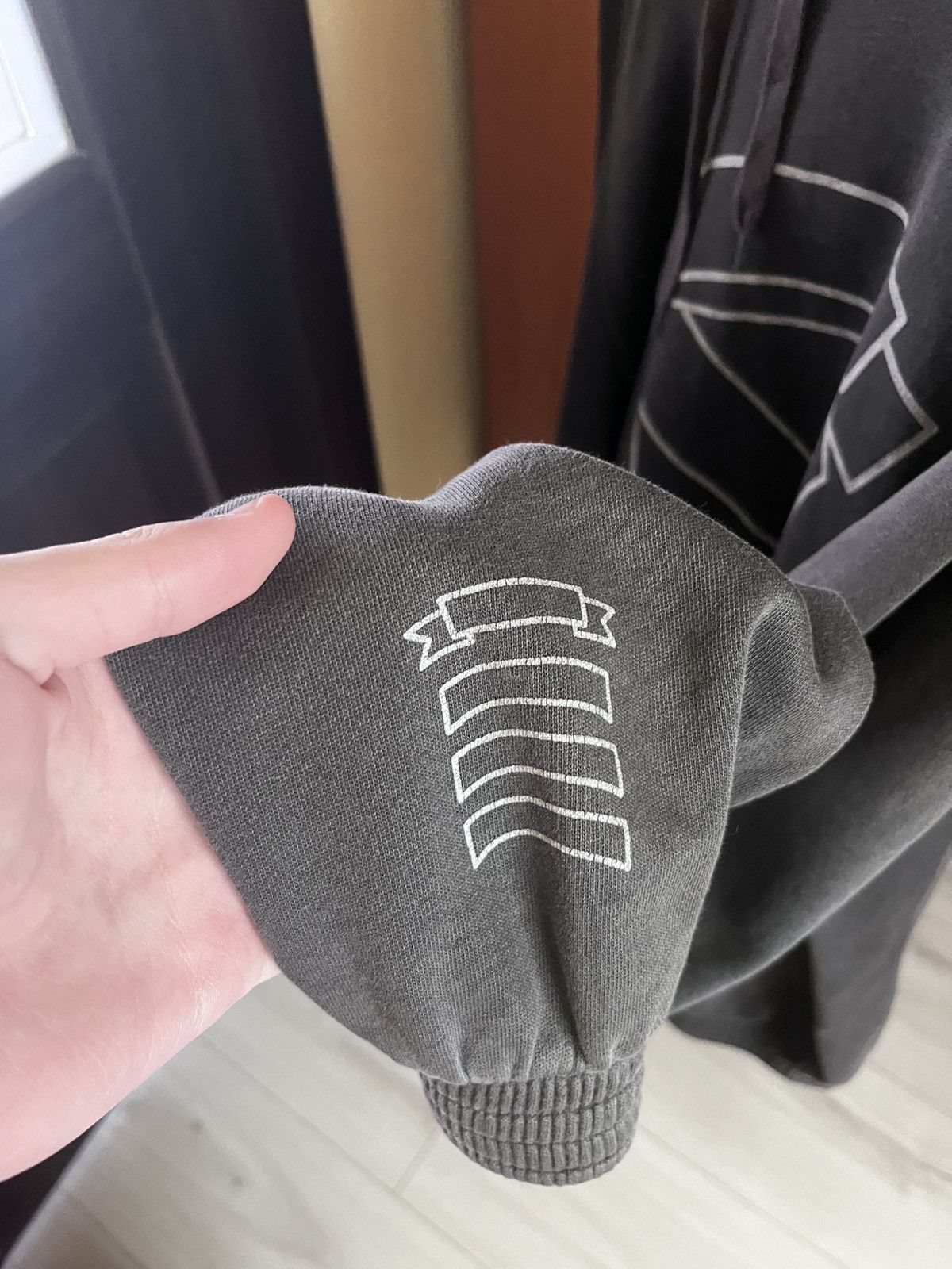 Number (N)ine Number (N)ine shield hoodie Size US L / EU 52-54 / 3 - 4 Thumbnail