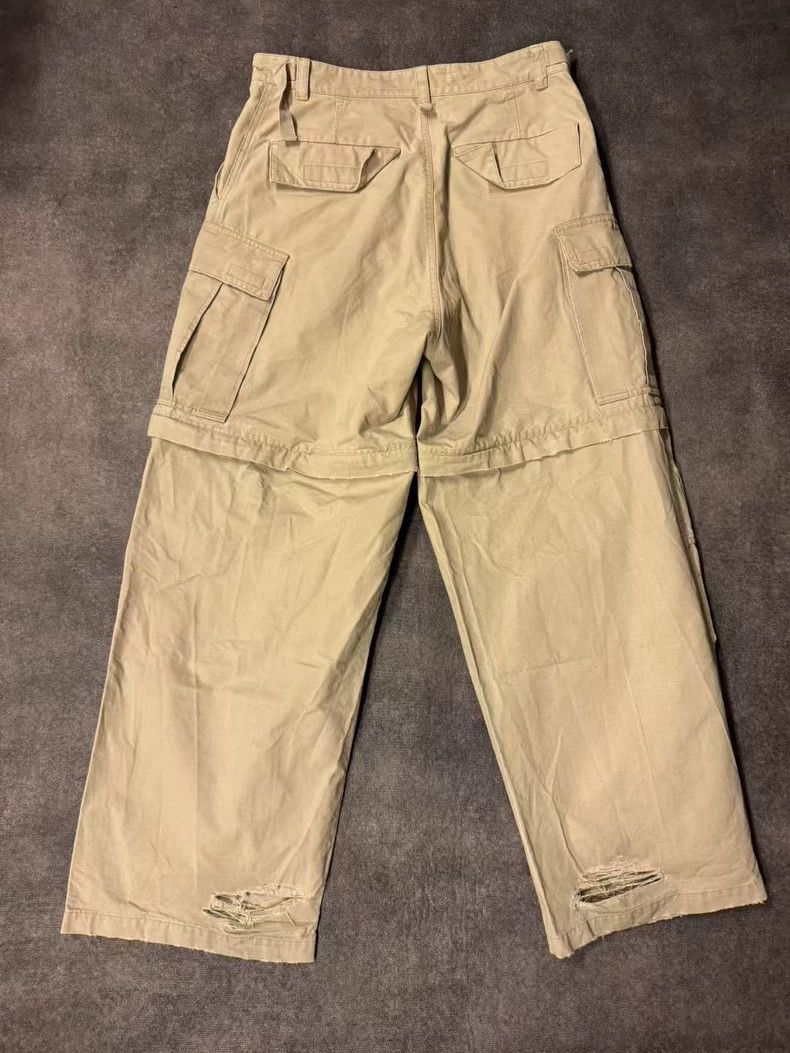 Balenciaga Balenciaga size 46 Beige, multi-pocket, worn-out and damag Size US 30 / EU 46 - 2 Thumbnail