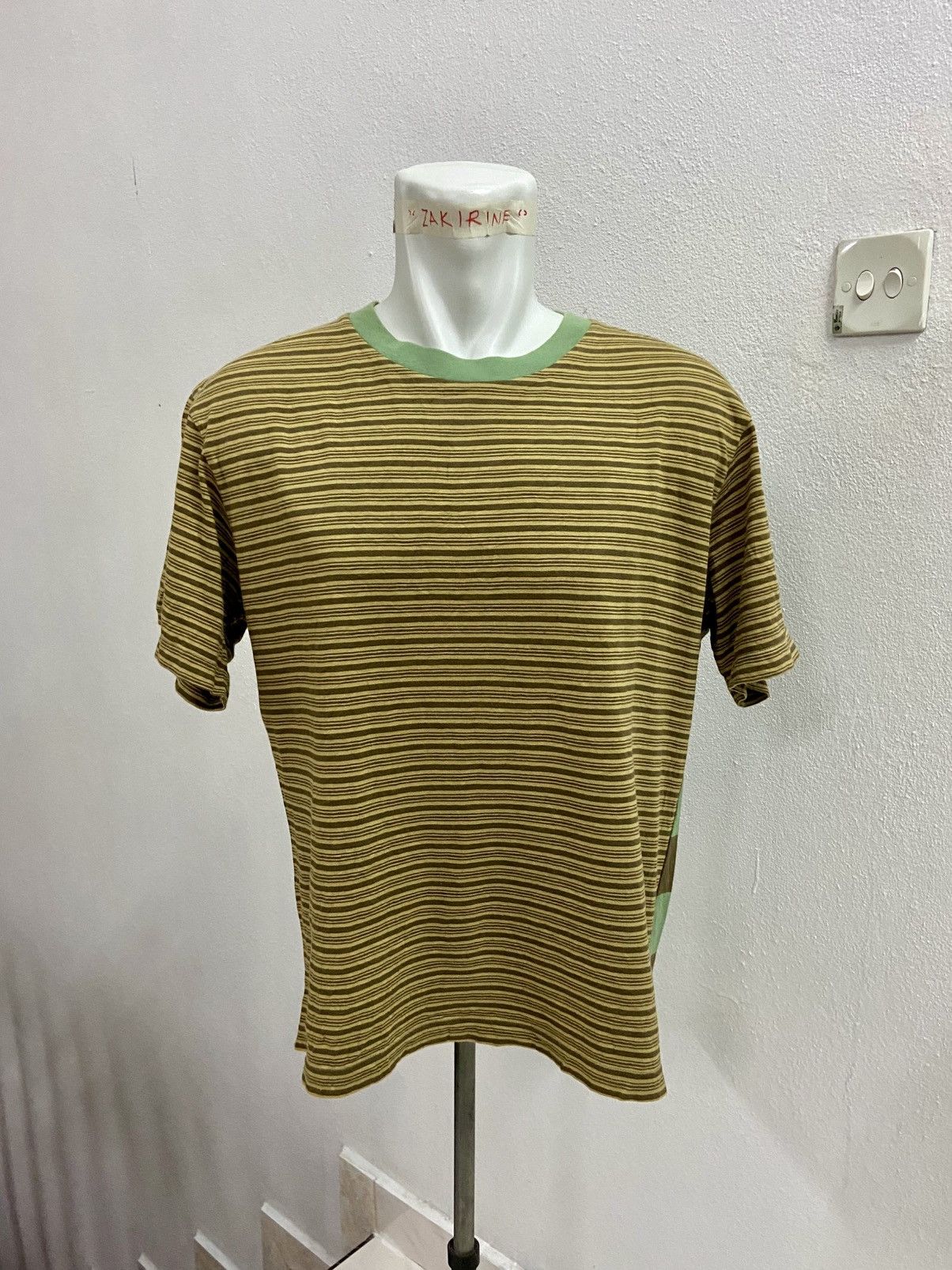 Marni × Uniqlo UNIQLO x MARNI COLLAB TEE Size US L / EU 52-54 / 3 - 3 Thumbnail