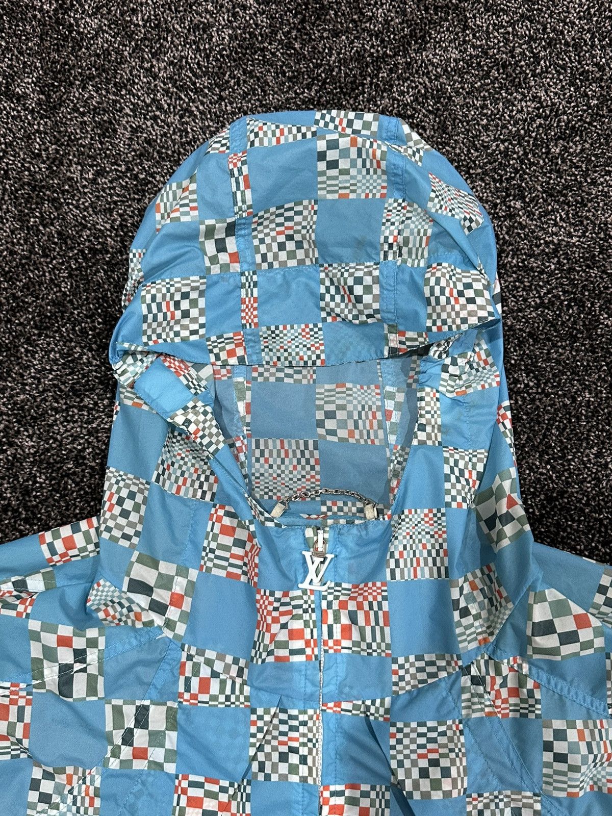 Louis Vuitton Louis Vuitton Distorted Damier Blue Nylon Windbreaker Jacket Size US S / EU 44-46 / 1 - 9 Thumbnail
