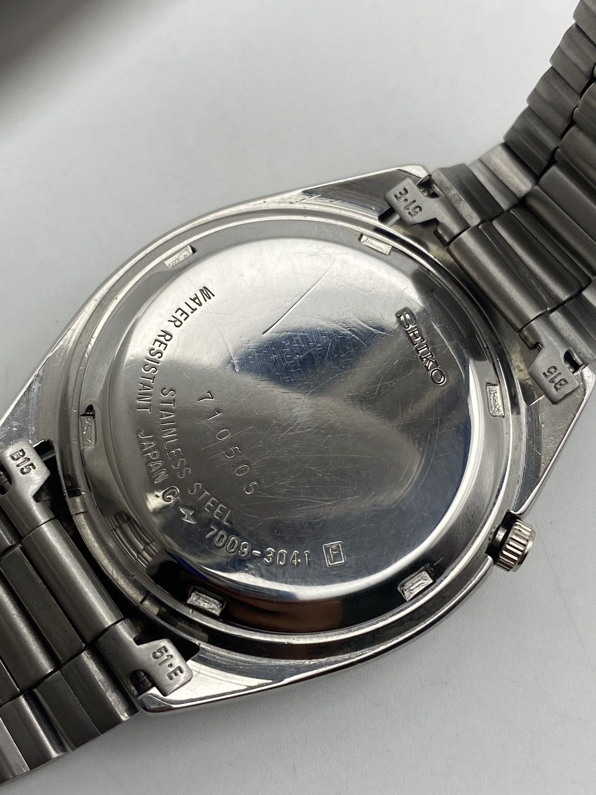 Seiko Vintage Seiko 5 Automatic 7009 Gray Dial Men’s Wristwatch Size 36 - 7 Thumbnail