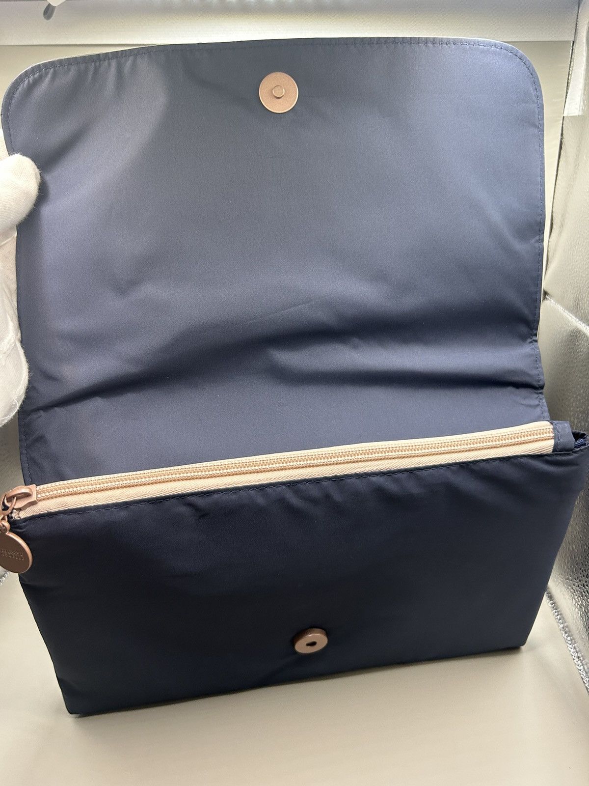 Lacoste Lacoste Eau De Sensuelle Toiletry Bag Size ONE SIZE - 2 Thumbnail