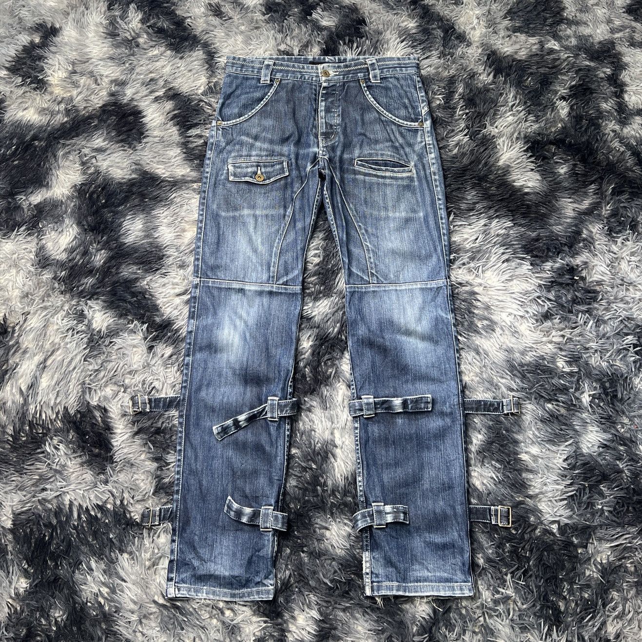 Japanese Brand Nuestro Collection Distressed Denim Cargo Pants Size US 30 / EU 46 - 1 Thumbnail