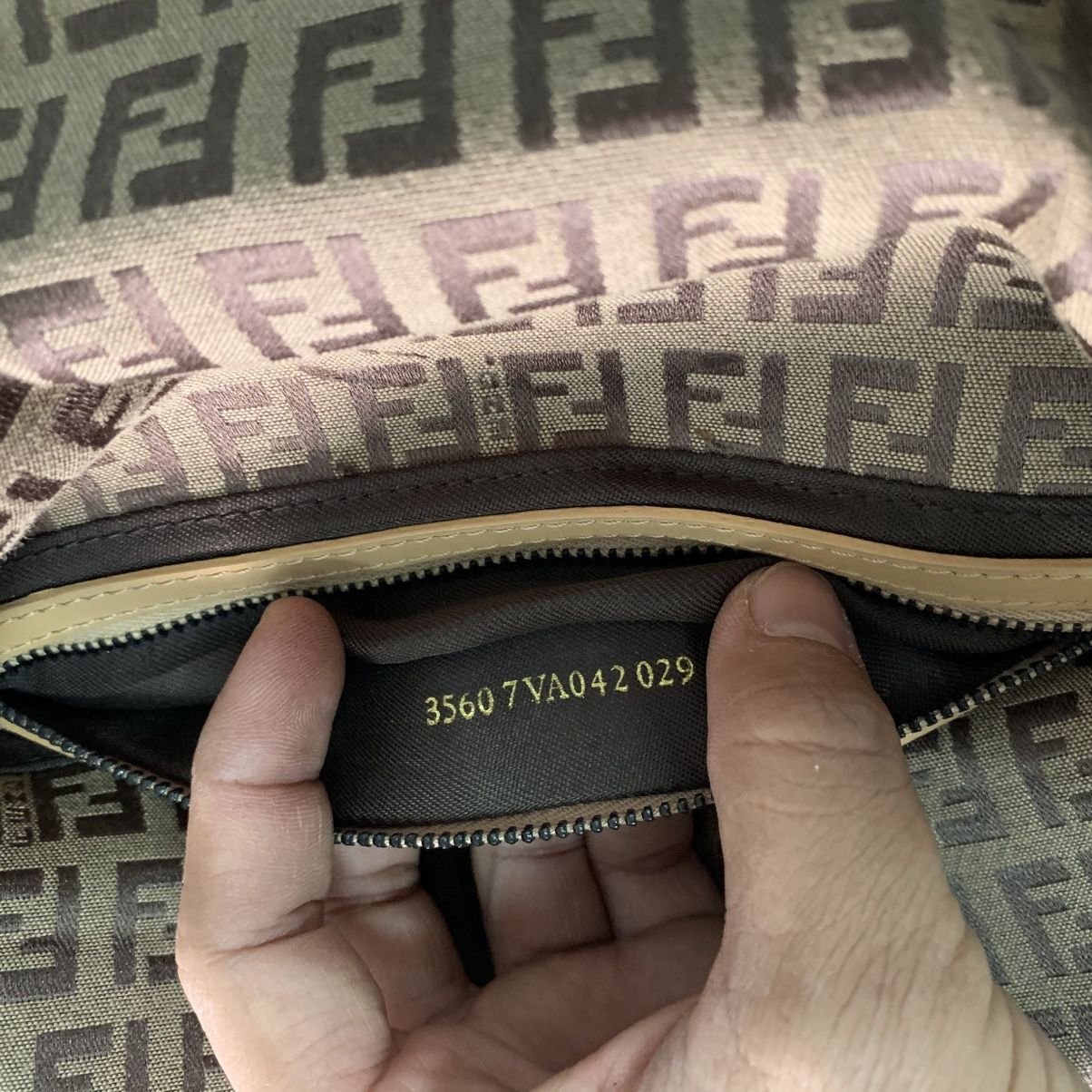 Fendi Fendi Zucchino Pochette Handbag Size ONE SIZE - 19 Thumbnail