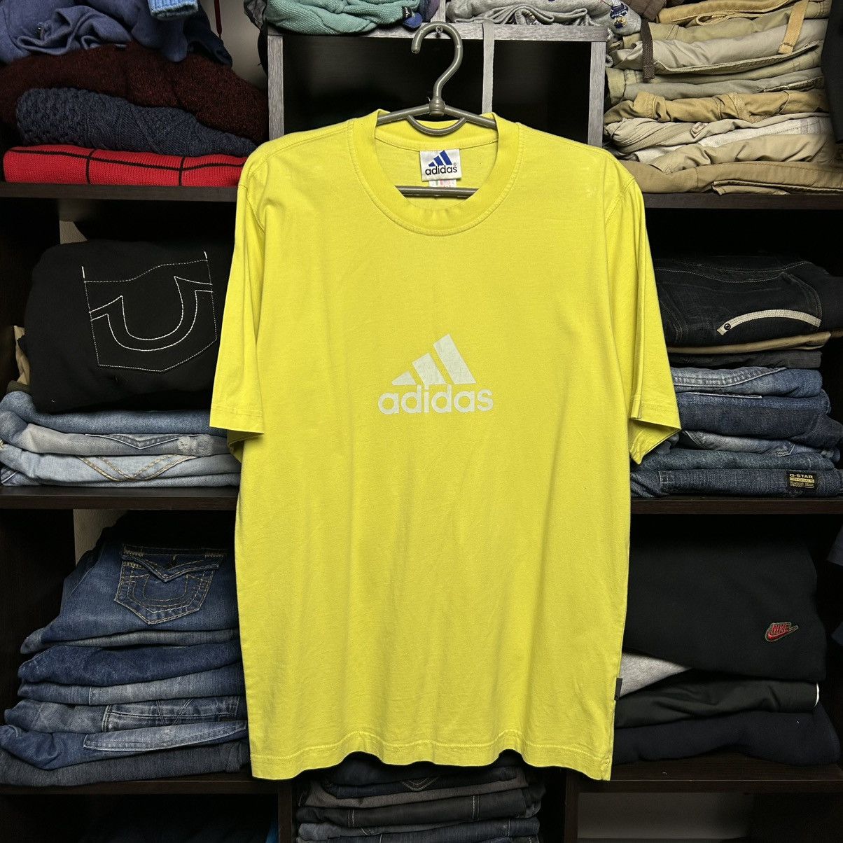 Adidas Vintage Adidas Big Logo Streetwear 90’s yellow tee size S Size US S / EU 44-46 / 1 - 1 Thumbnail
