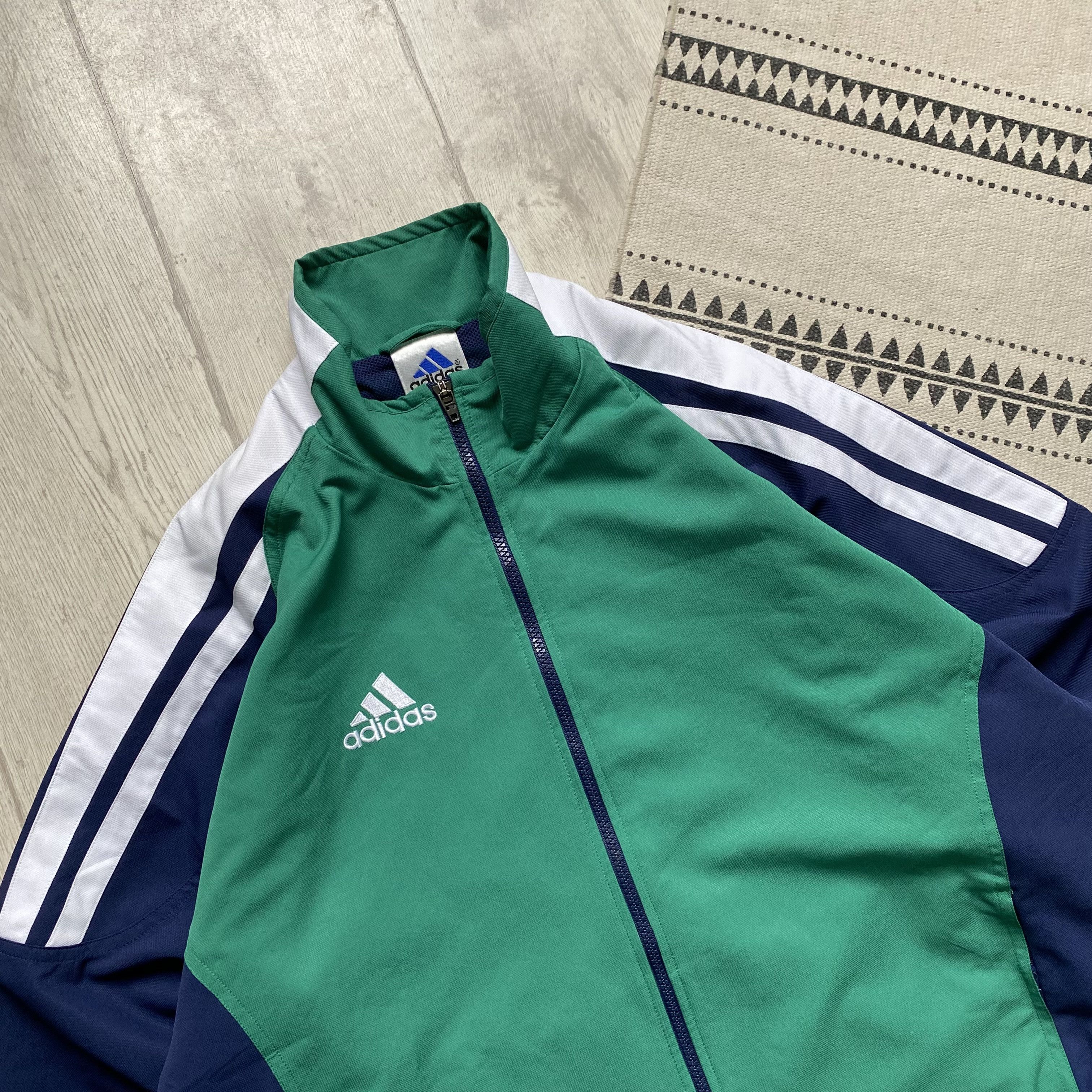 Adidas Vintage 90s Adidas Nylon track jacket Windbreaker Boxy fit Size US L / EU 52-54 / 3 - 2 Thumbnail