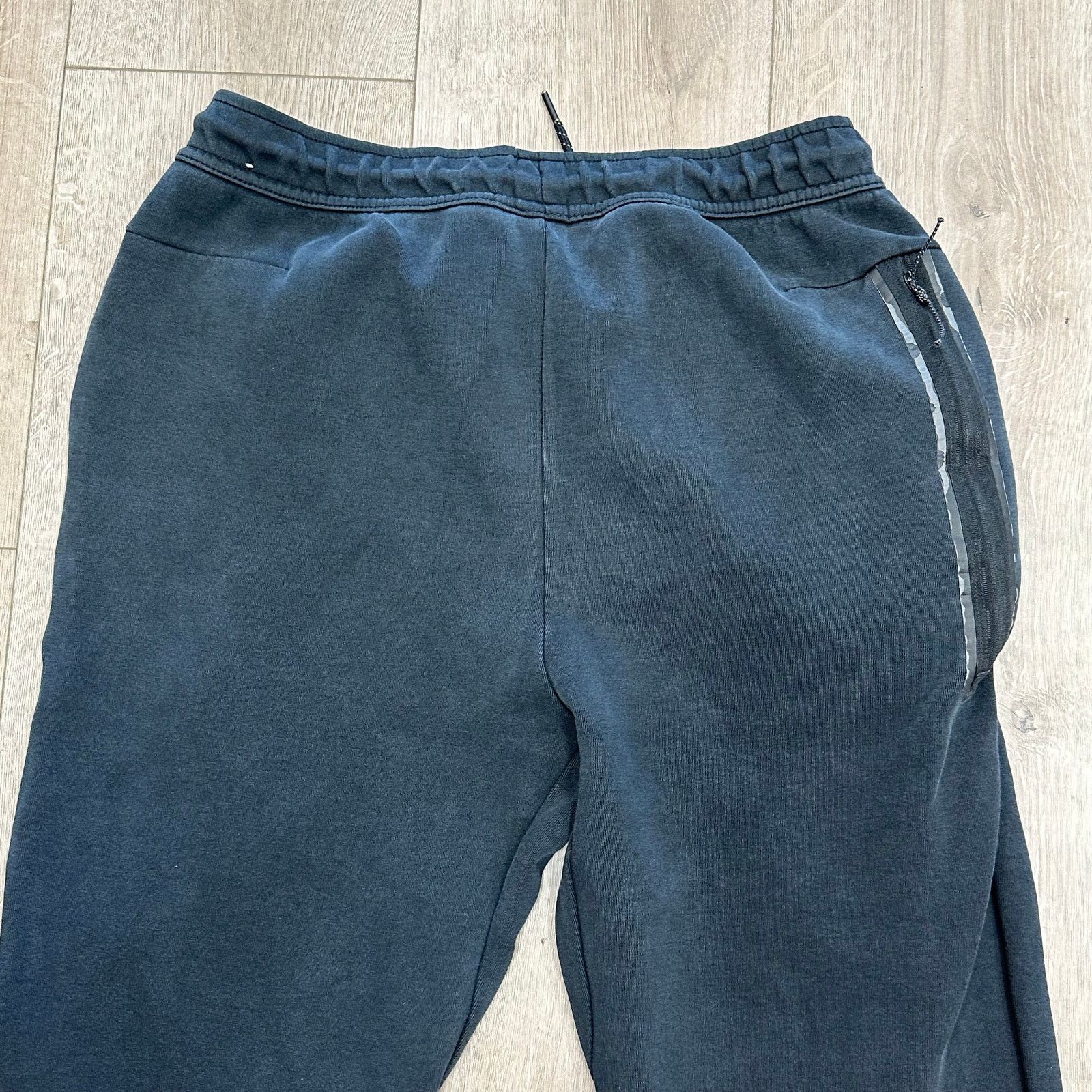 Nike Nike Sportswear Tech Fleece Jogger Sweatpants size Large L Size US 32 / EU 48 - 3 Thumbnail