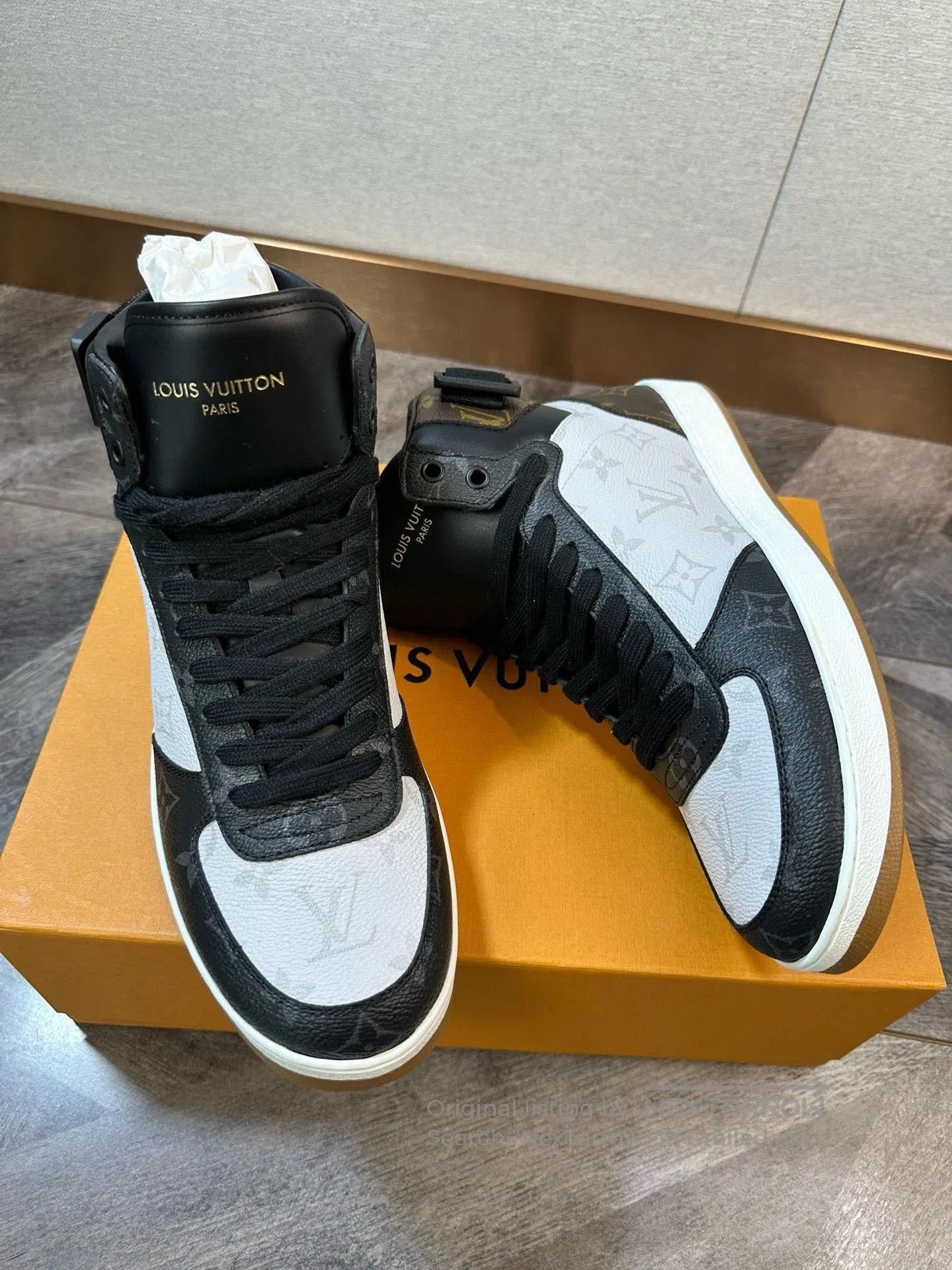 Louis Vuitton LV Classic Rivoli High. Size US 8.5 / EU 41-42 - 5 Thumbnail