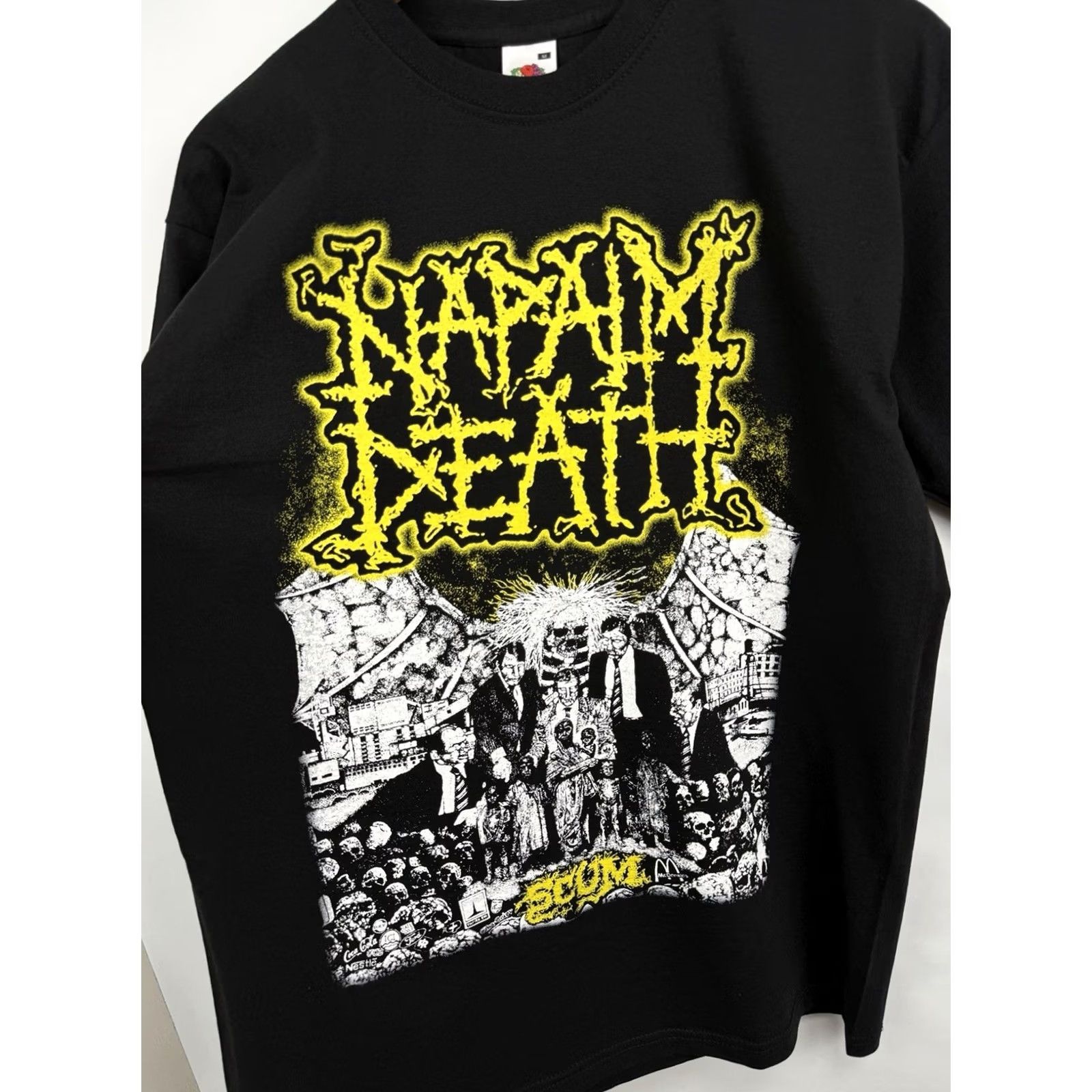 Fruit Of The Loom VINTAGE Napalm Death SCUM Grindcore T-Shirt Death Metal M Black Men T-Shirt 1990s Size US M / EU 48-50 / 2 - 3 Thumbnail