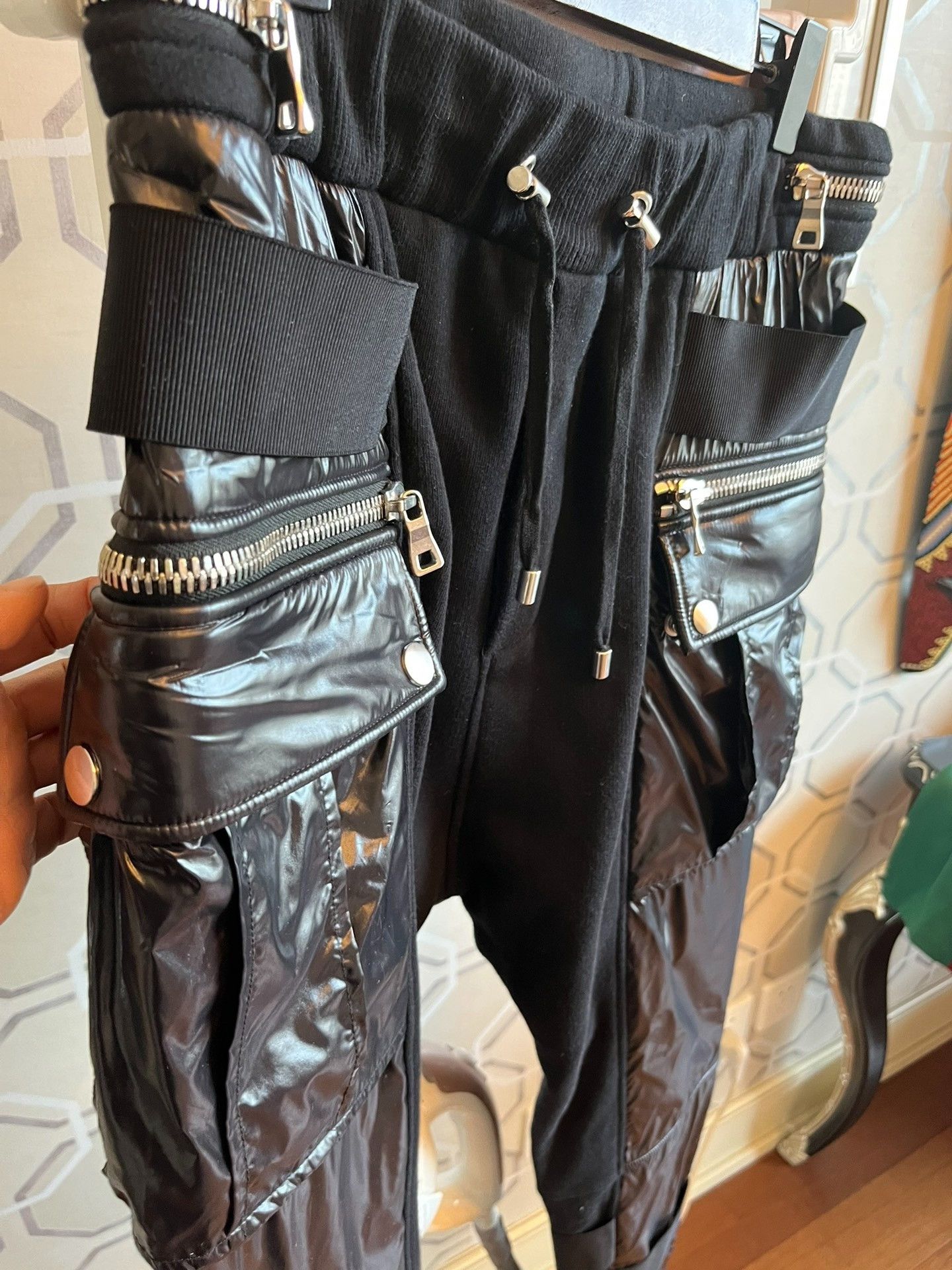 Balmain Balmain Cargo Classic Sweatpants Size US 30 / EU 46 - 6 Thumbnail