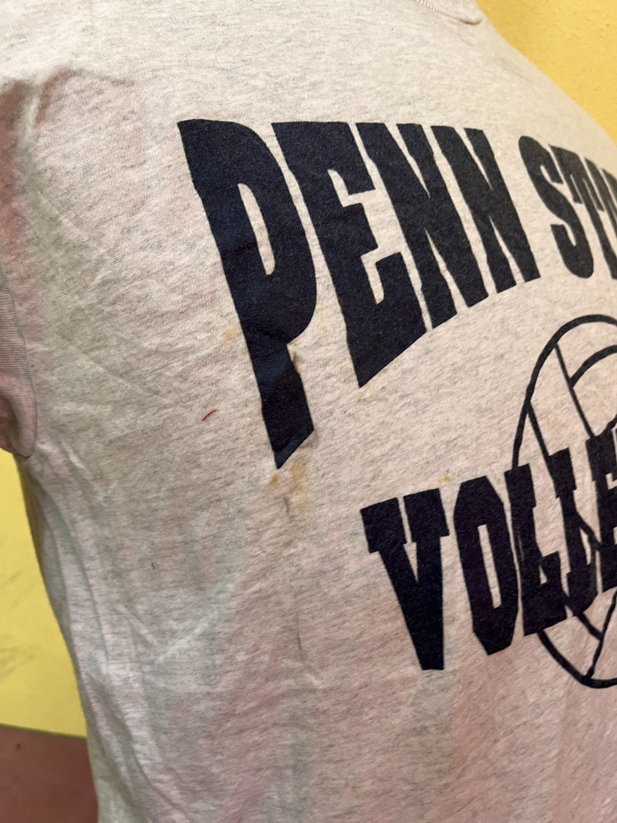 Fruit Of The Loom Penn state volleyball Tshirt Size US M / EU 48-50 / 2 - 6 Thumbnail
