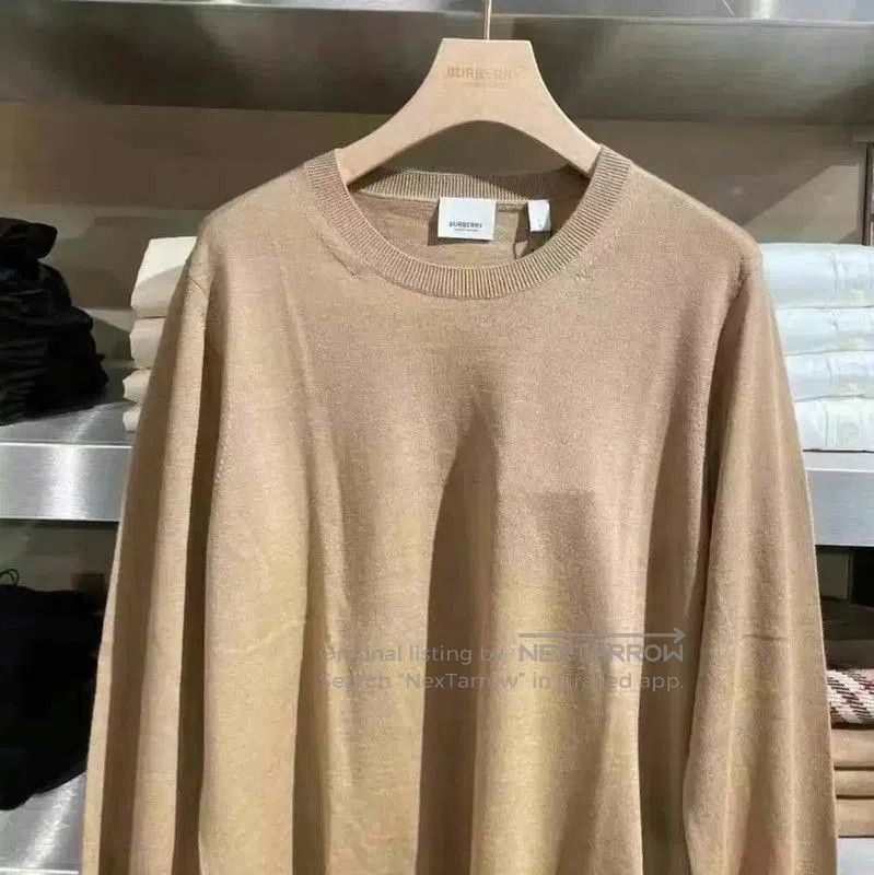 Burberry Burberry Khaki Wool Logo Knit Top for Women. Size M / US 6-8 / IT 42-44 - 2 Thumbnail