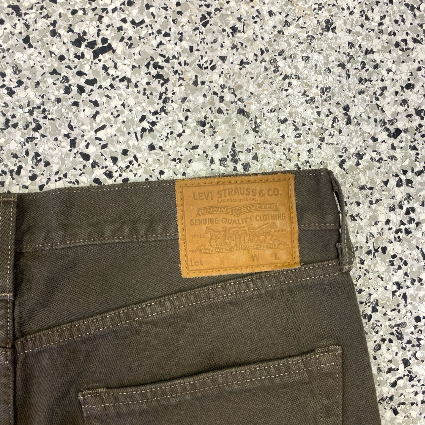 Levi's VINTAGE Levi's Jeans Brown Denim 34x30 Regular 501 Size US 32 / EU 48 - 4 Thumbnail
