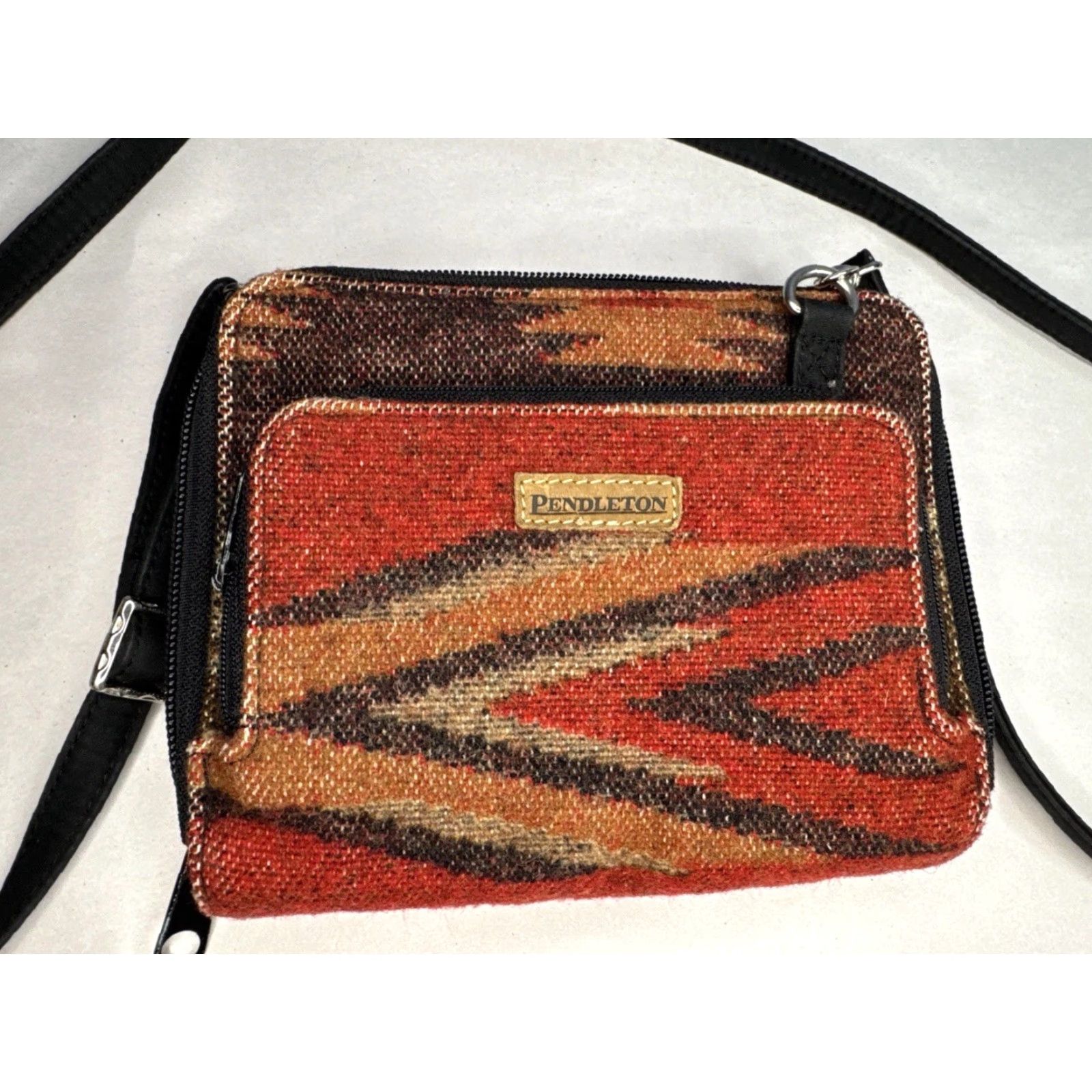 Pendleton Pendleton Crossbody Zip Around Bag Southwest Aztec Wool Wallet Organizer Clutch - Multicolor Wool, Black Lining, Zip, Crossbody Strap, Small, Women Size ONE SIZE - 2 Thumbnail