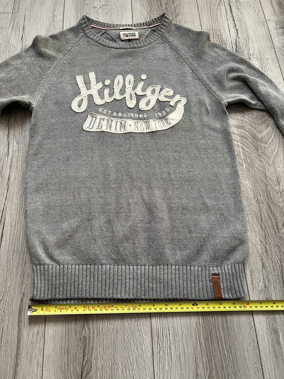 Tommy Hilfiger Vintage Tommy Hilfiger Knit Sweater Embroidered Logo Y2K Size US M / EU 48-50 / 2 - 14 Thumbnail