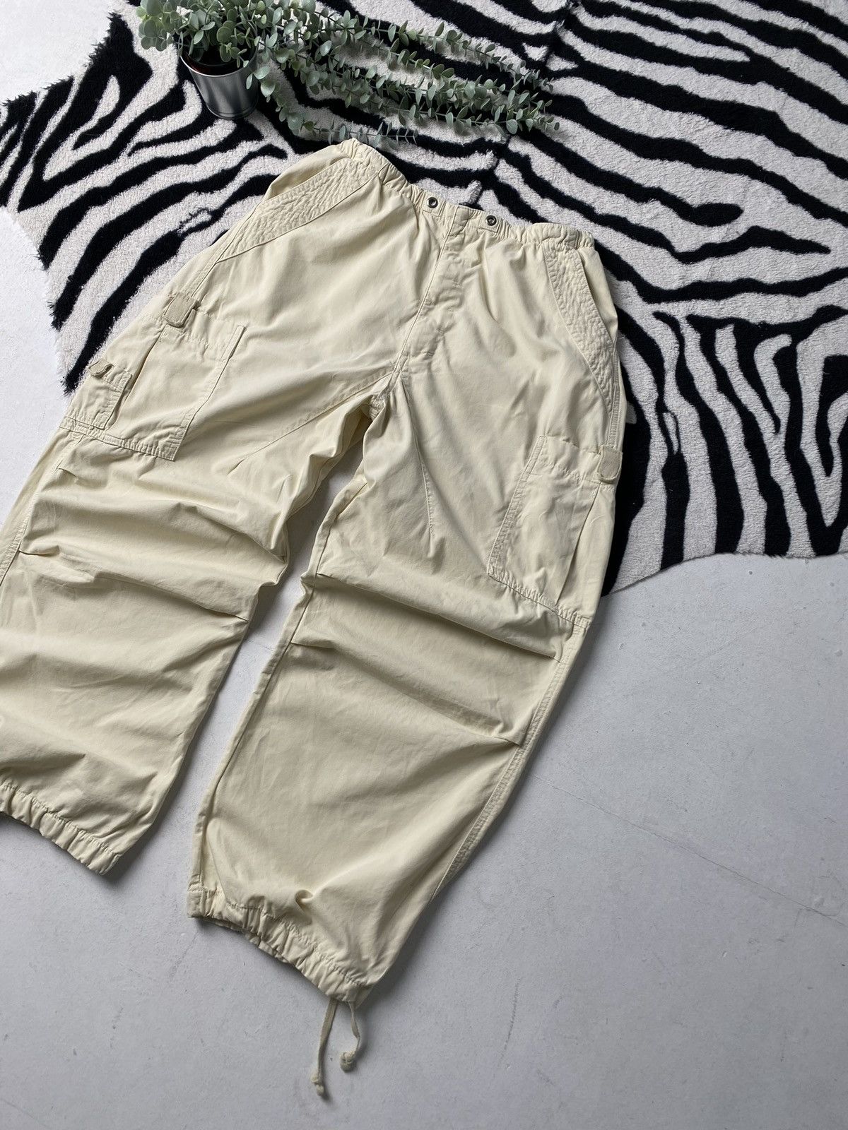 Jaded London Jaded London Parachute Wide Legs Pants Baggy Cargo Hype Size US 34 / EU 50 - 3 Thumbnail