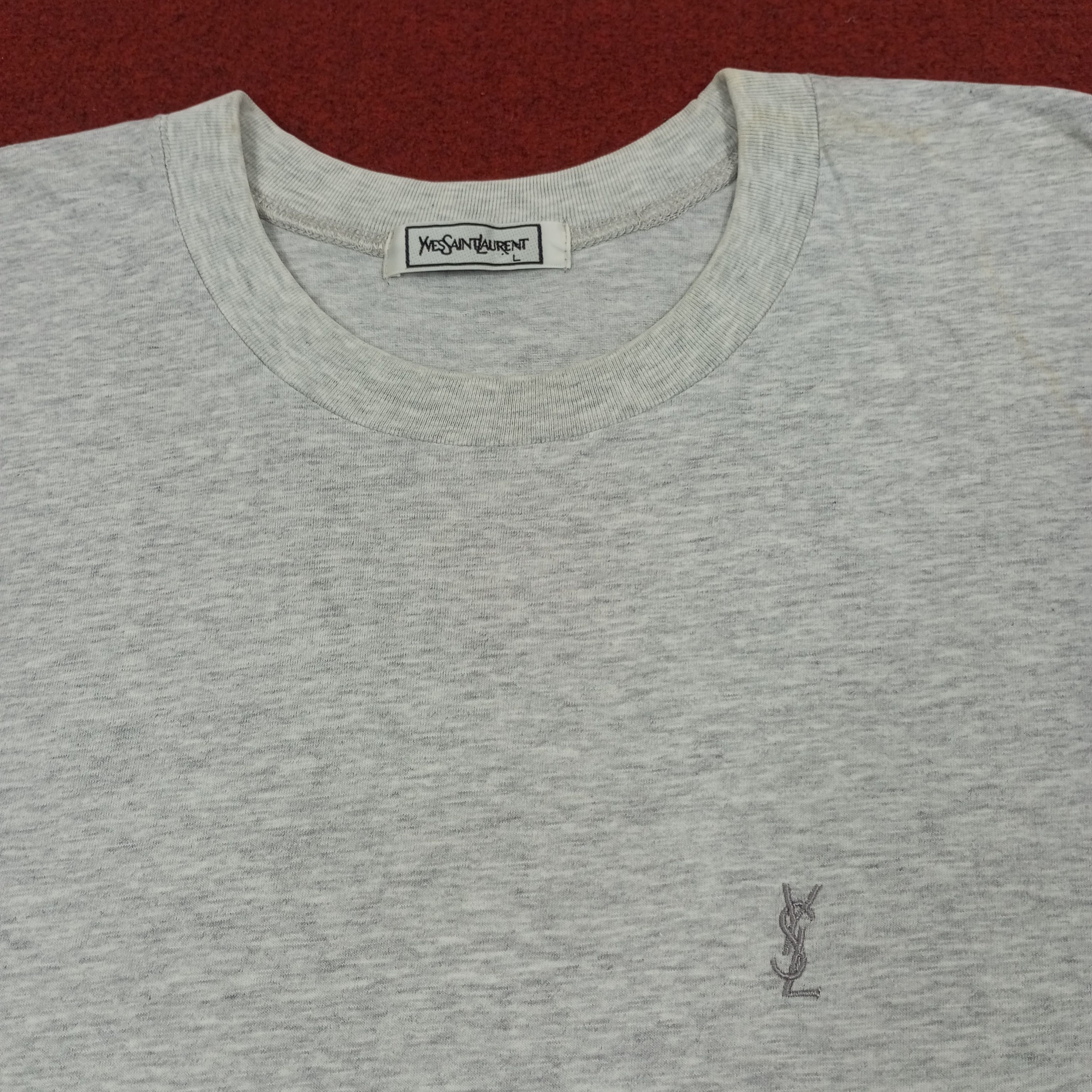Vintage × Yves Saint Laurent Yves Saint Laurent Luxury Fashion Brand YSL Logo Tshirt Size US M / EU 48-50 / 2 - 2 Thumbnail