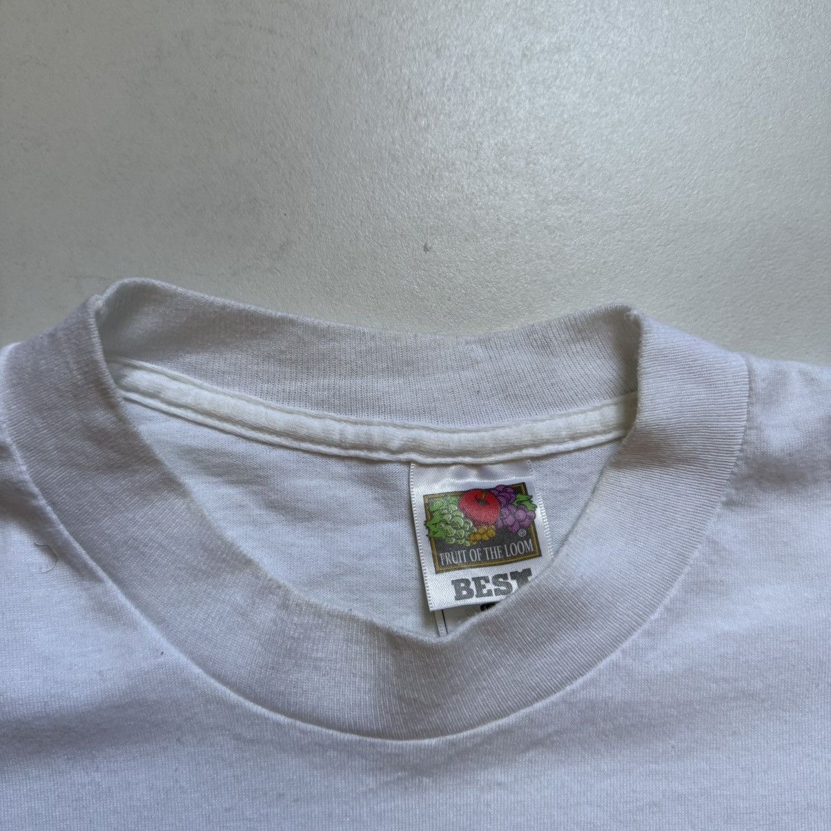 Fruit Of The Loom Vintage Apocalyptic Dreams Graphic Tee Size US XXL / EU 58 / 5 - 7 Thumbnail