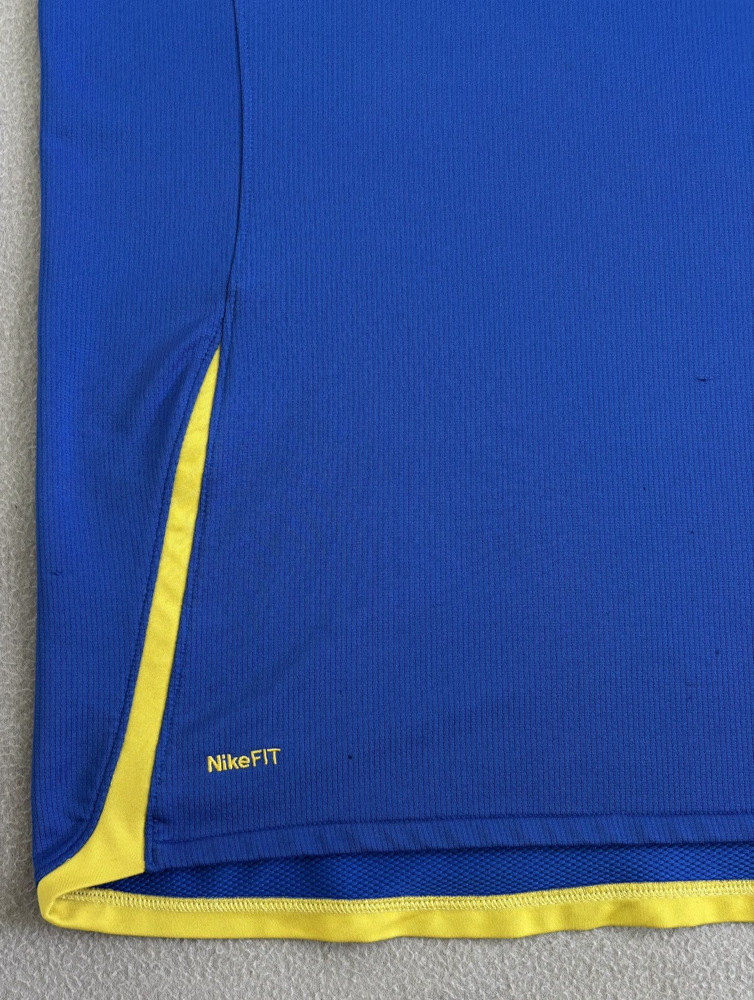 Nike Brazil 2008 Away Nike Football Jersey Large Size US L / EU 52-54 / 3 - 11 Thumbnail